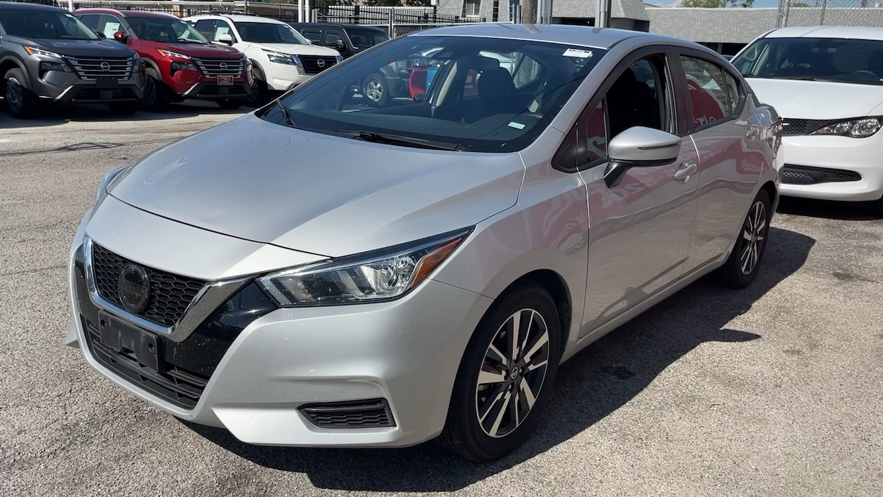 2021 Nissan Versa 1.6 SV 6