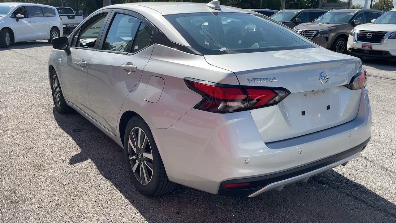 2021 Nissan Versa 1.6 SV 24