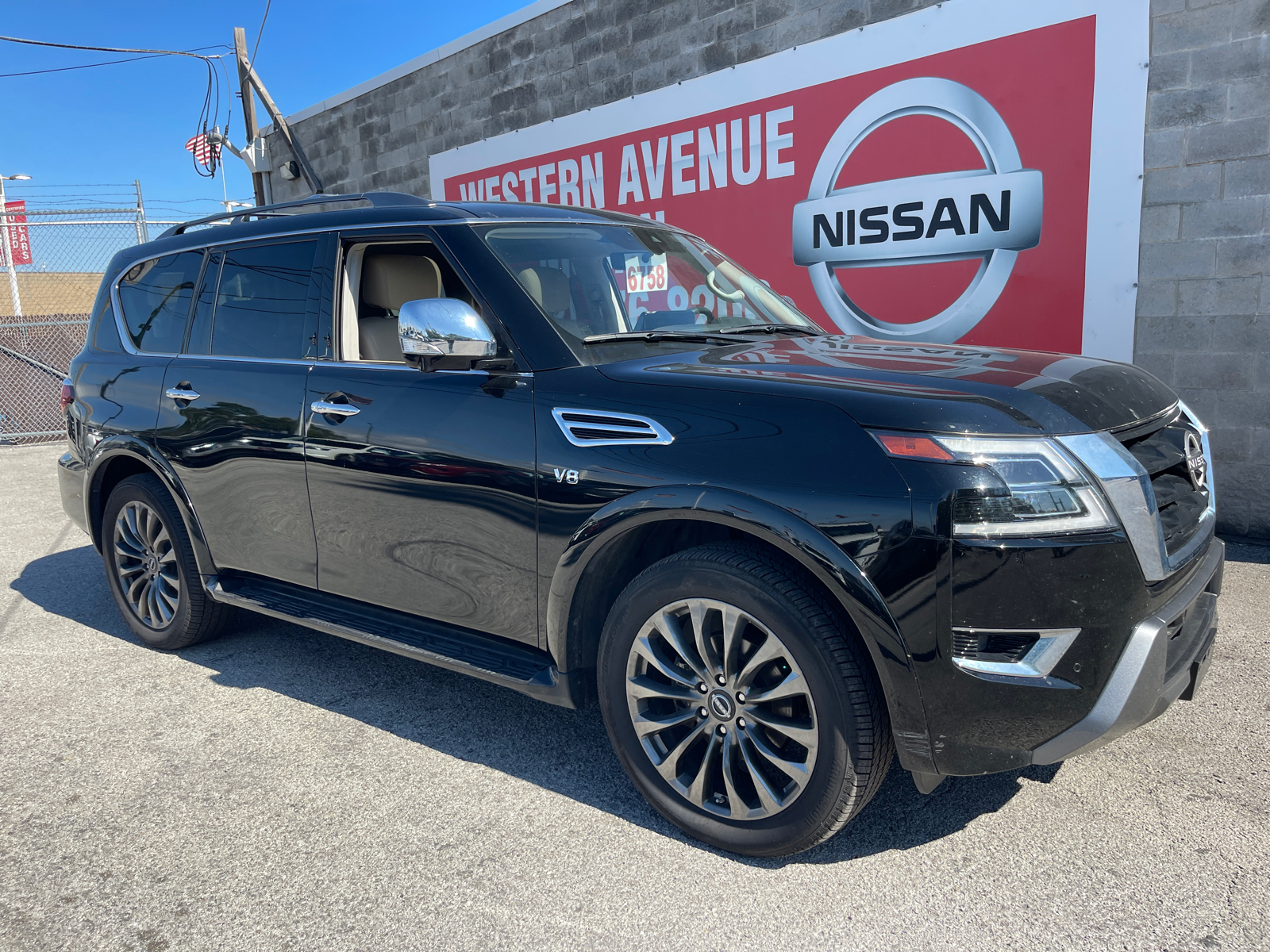 2022 Nissan Armada Platinum 24