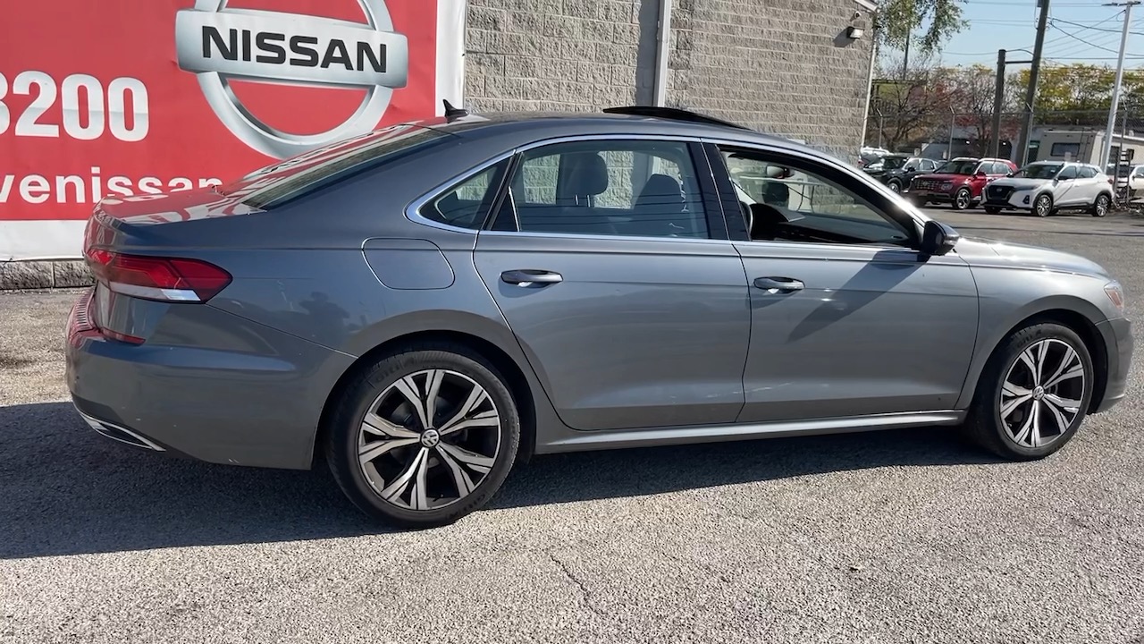 2022 Volkswagen Passat 2.0T SE 21