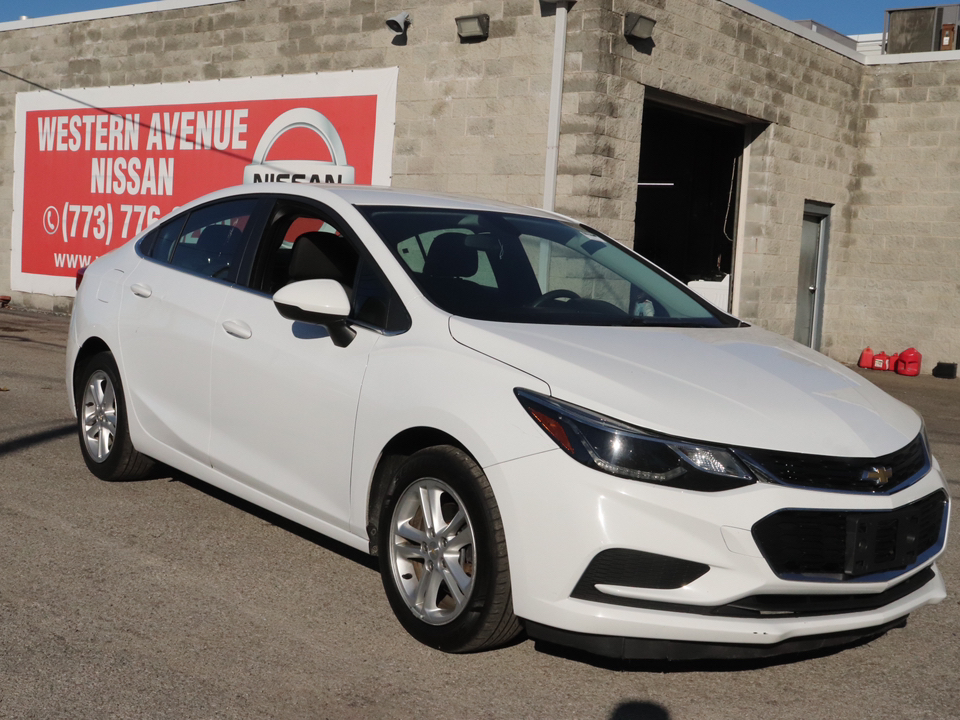 2017 Chevrolet Cruze LT 2