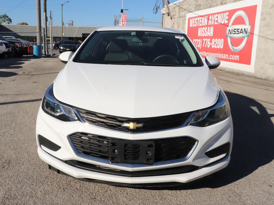 2017 Chevrolet Cruze LT 8