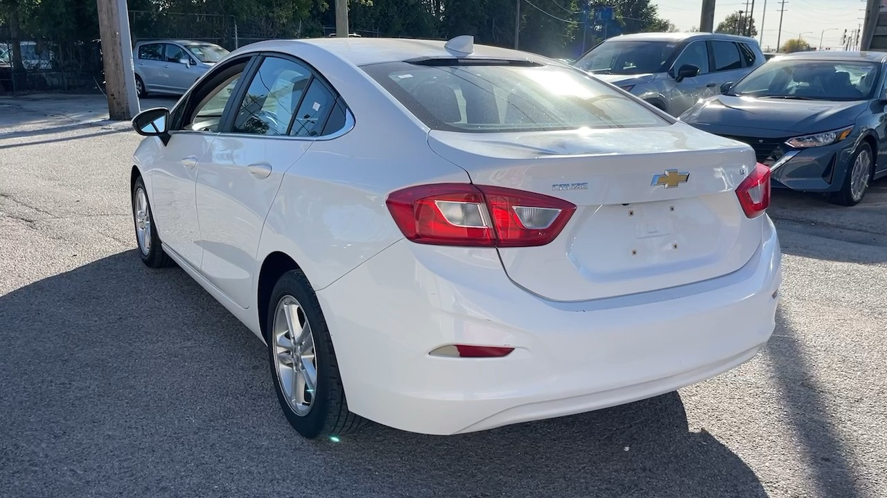 2017 Chevrolet Cruze LT 25