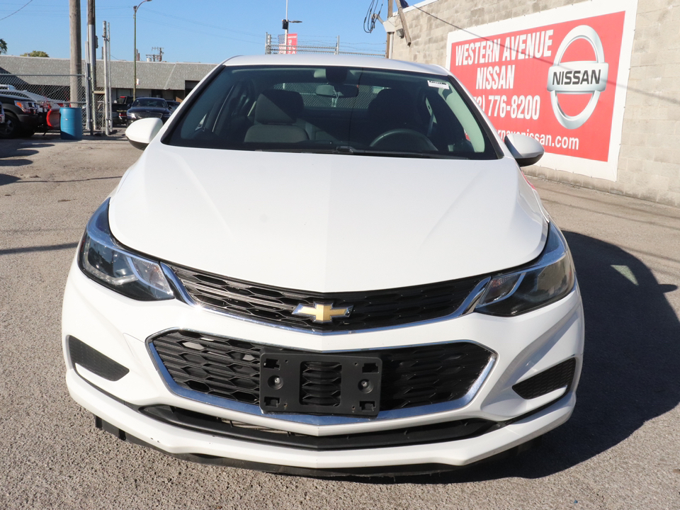 2017 Chevrolet Cruze LT 27