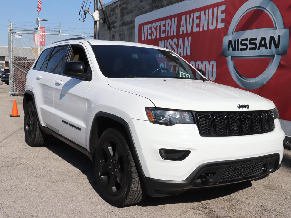 2019 Jeep Grand Cherokee Laredo 1