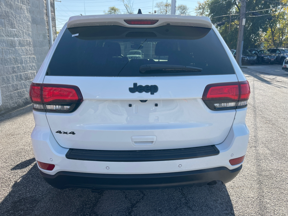 2019 Jeep Grand Cherokee Laredo 4