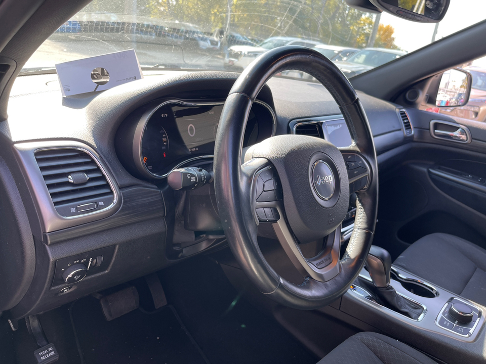 2019 Jeep Grand Cherokee Laredo 8