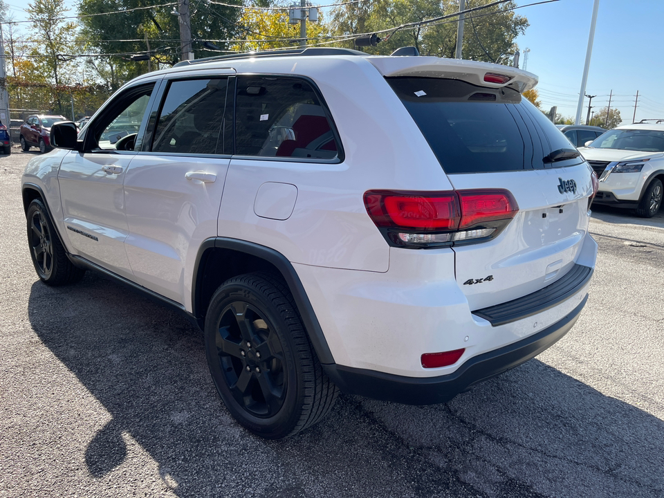 2019 Jeep Grand Cherokee Laredo 26