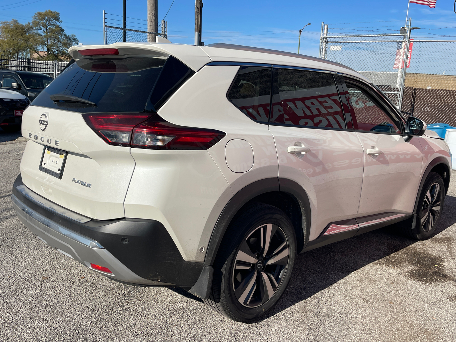 2023 Nissan Rogue Platinum 25