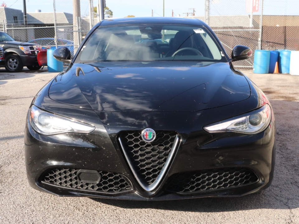 2021 Alfa Romeo Giulia  26