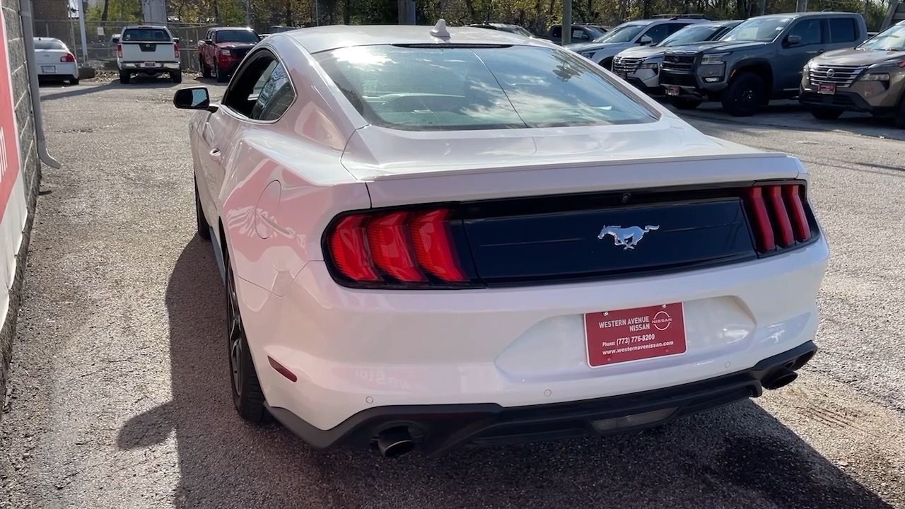 2022 Ford Mustang  23