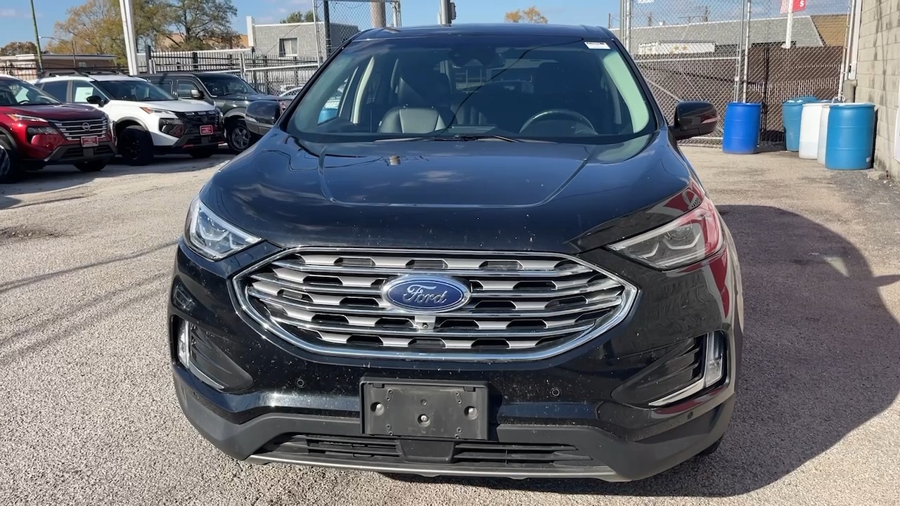 2022 Ford Edge Titanium 9