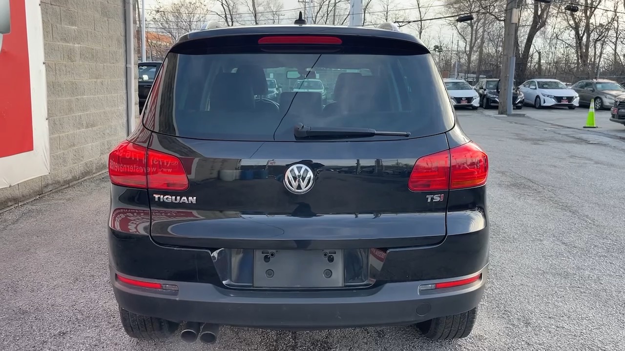 2017 Volkswagen Tiguan Wolfsburg 23