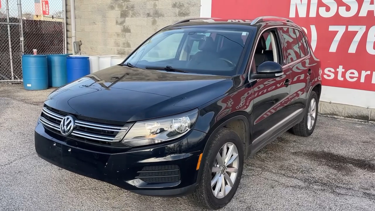 2017 Volkswagen Tiguan Wolfsburg 25