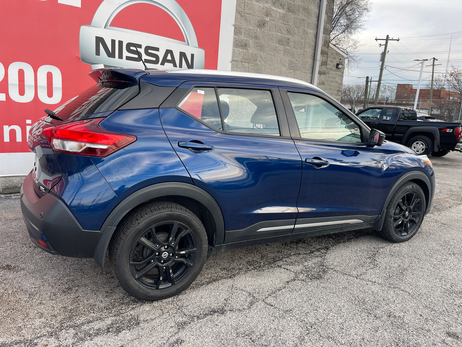 2020 Nissan Kicks SR 4