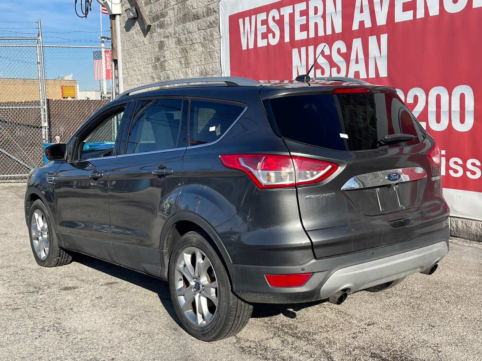 2016 Ford Escape Titanium 25