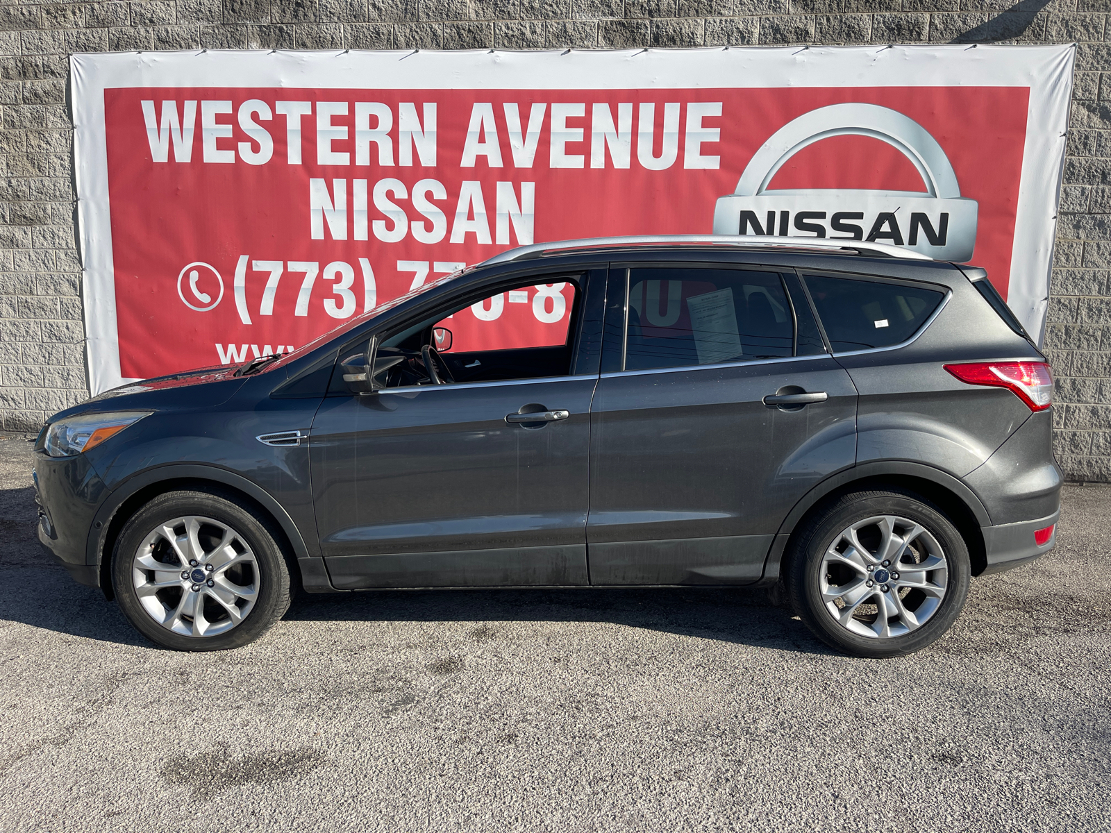 2016 Ford Escape Titanium 26