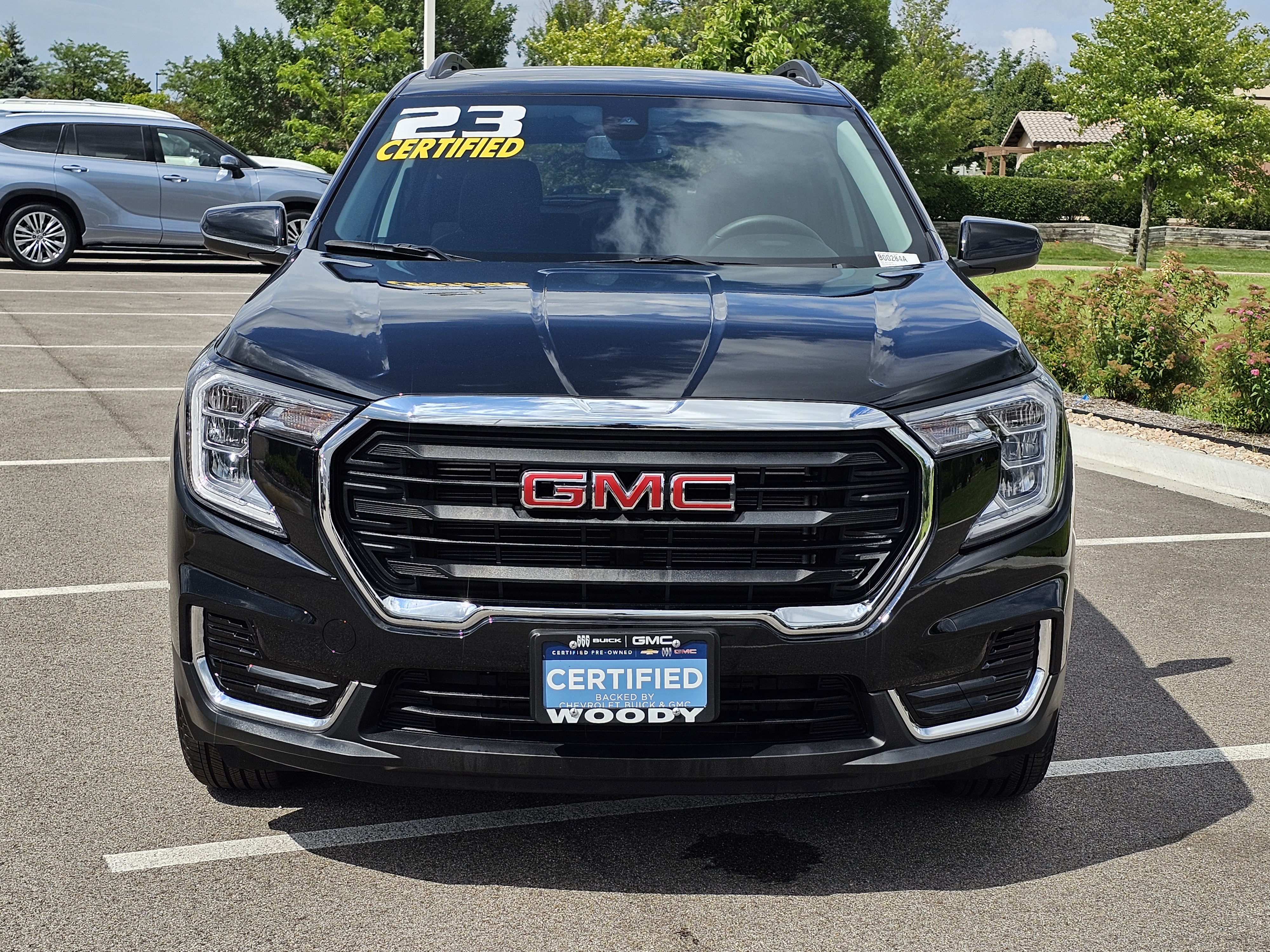 2023 GMC Terrain SLE 2