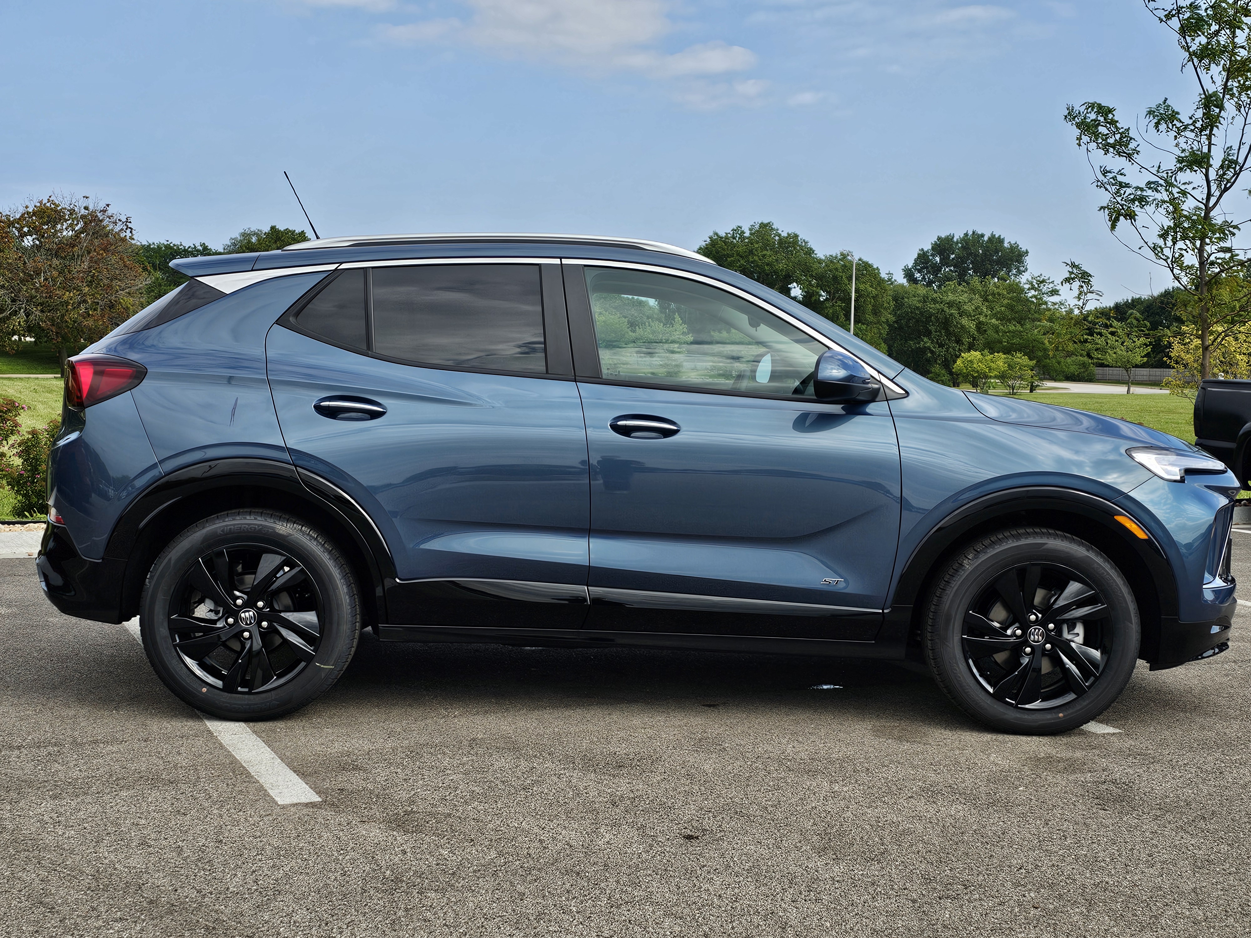 2025 Buick Encore GX Sport Touring 8