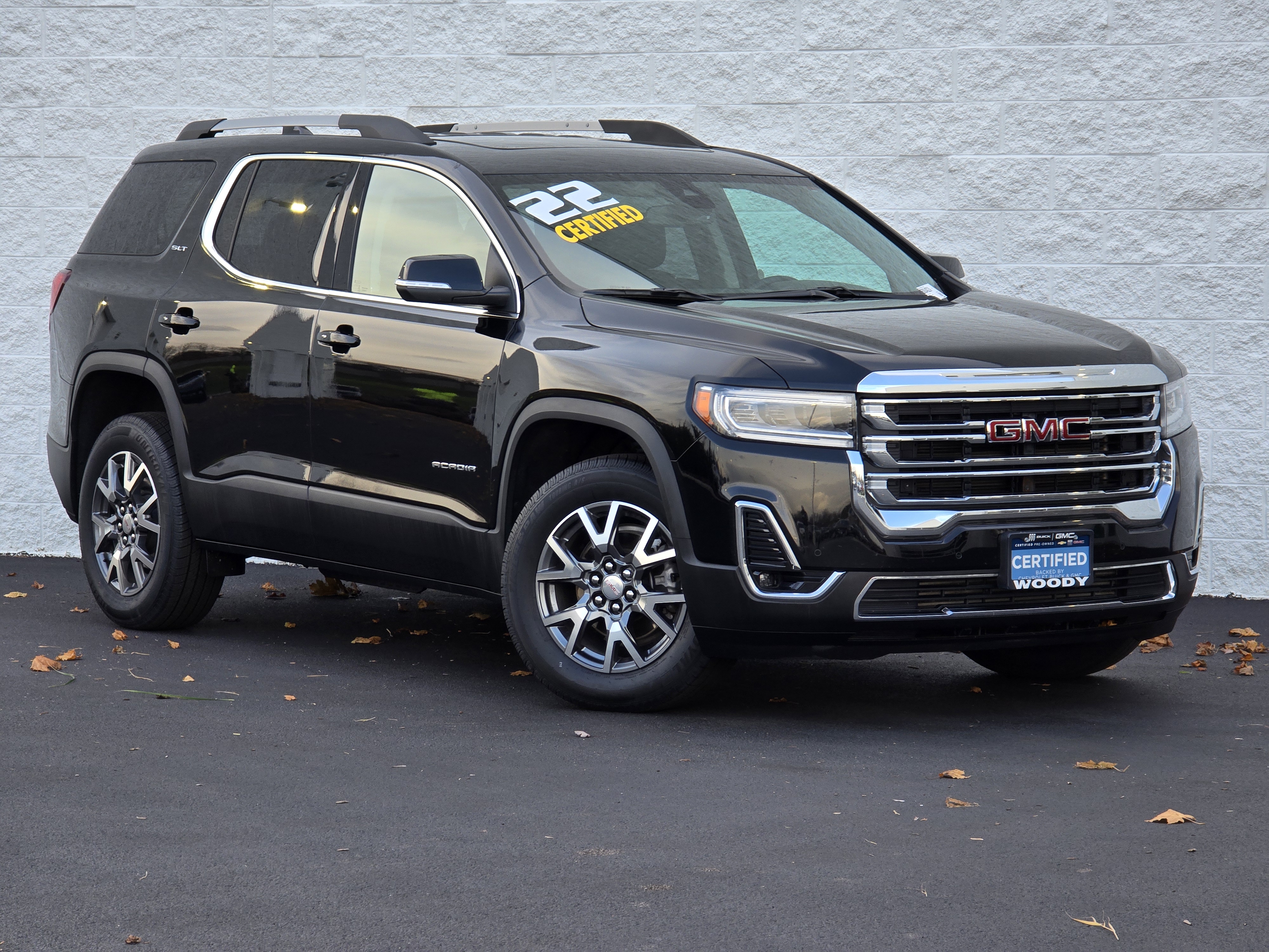 2022 GMC Acadia SLT 2