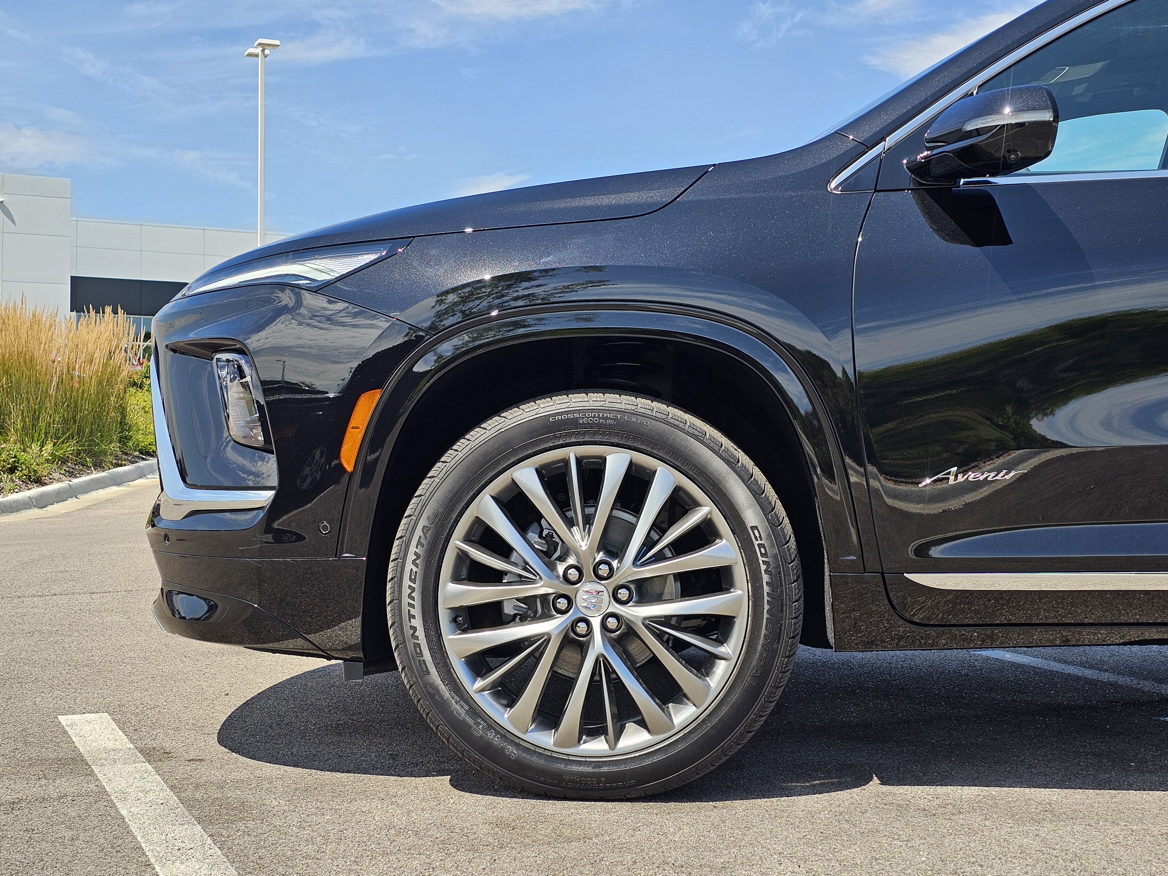 2025 Buick Enclave Avenir 10