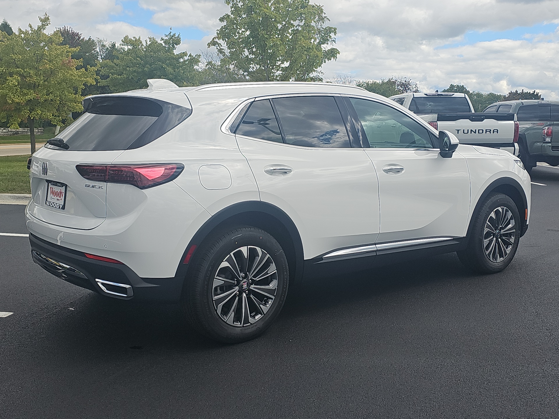 2024 Buick Envision Preferred 8