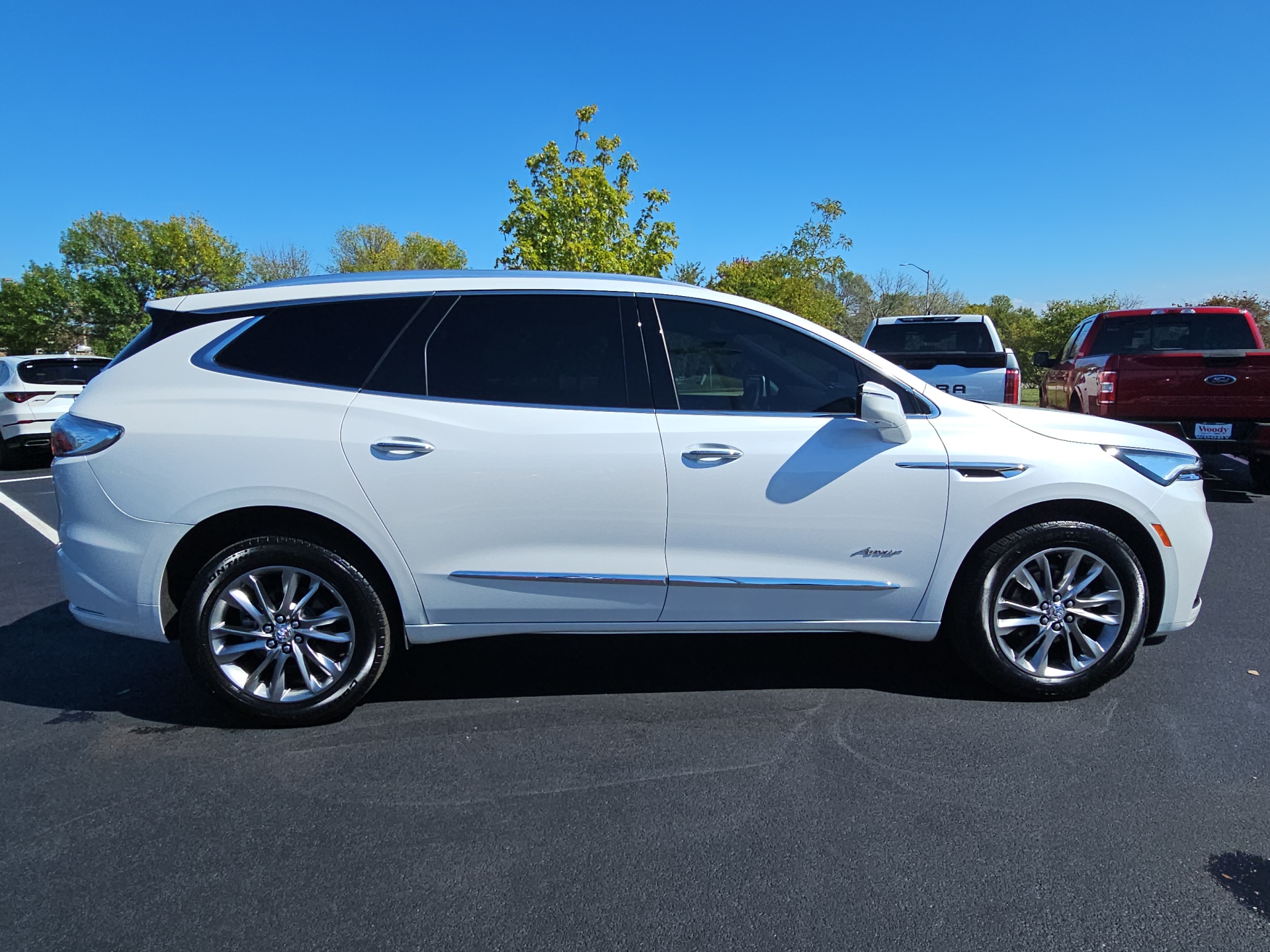 2024 Buick Enclave Avenir 9