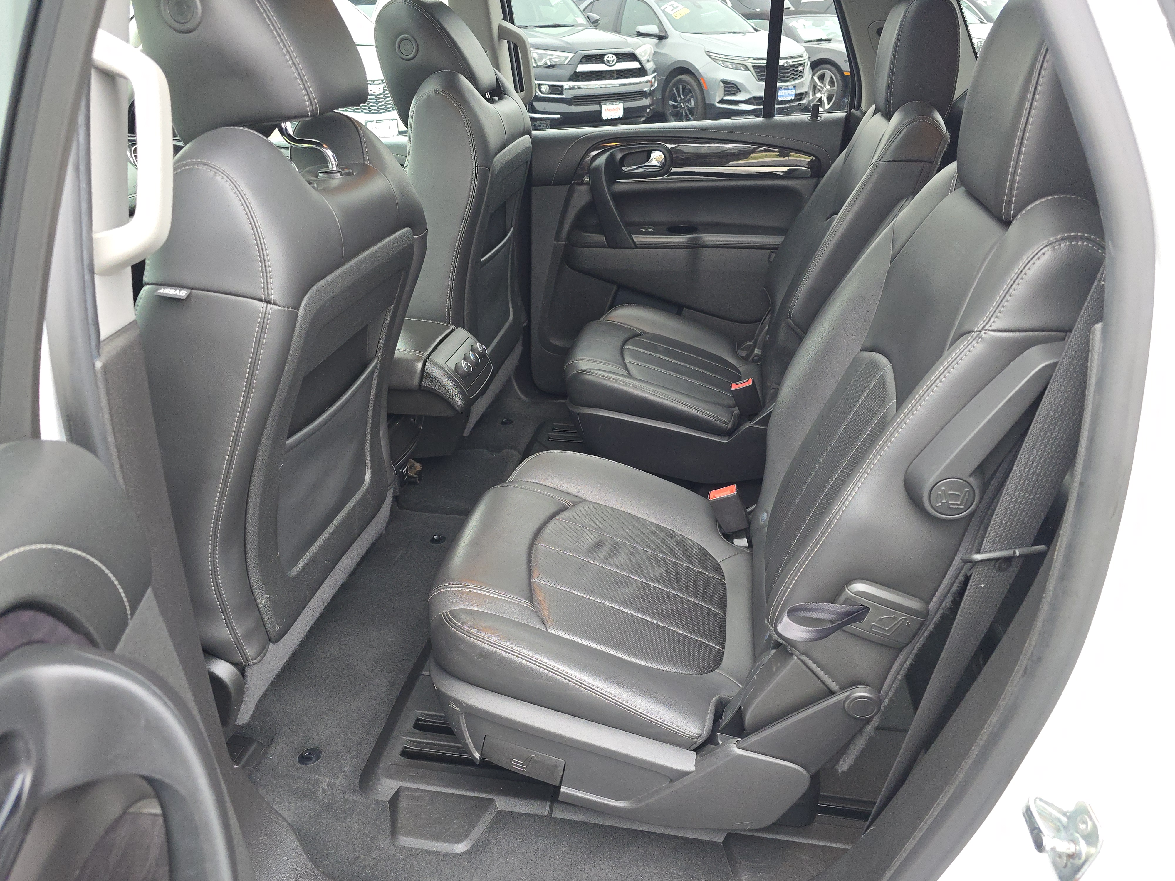 2016 Buick Enclave Leather Group 26