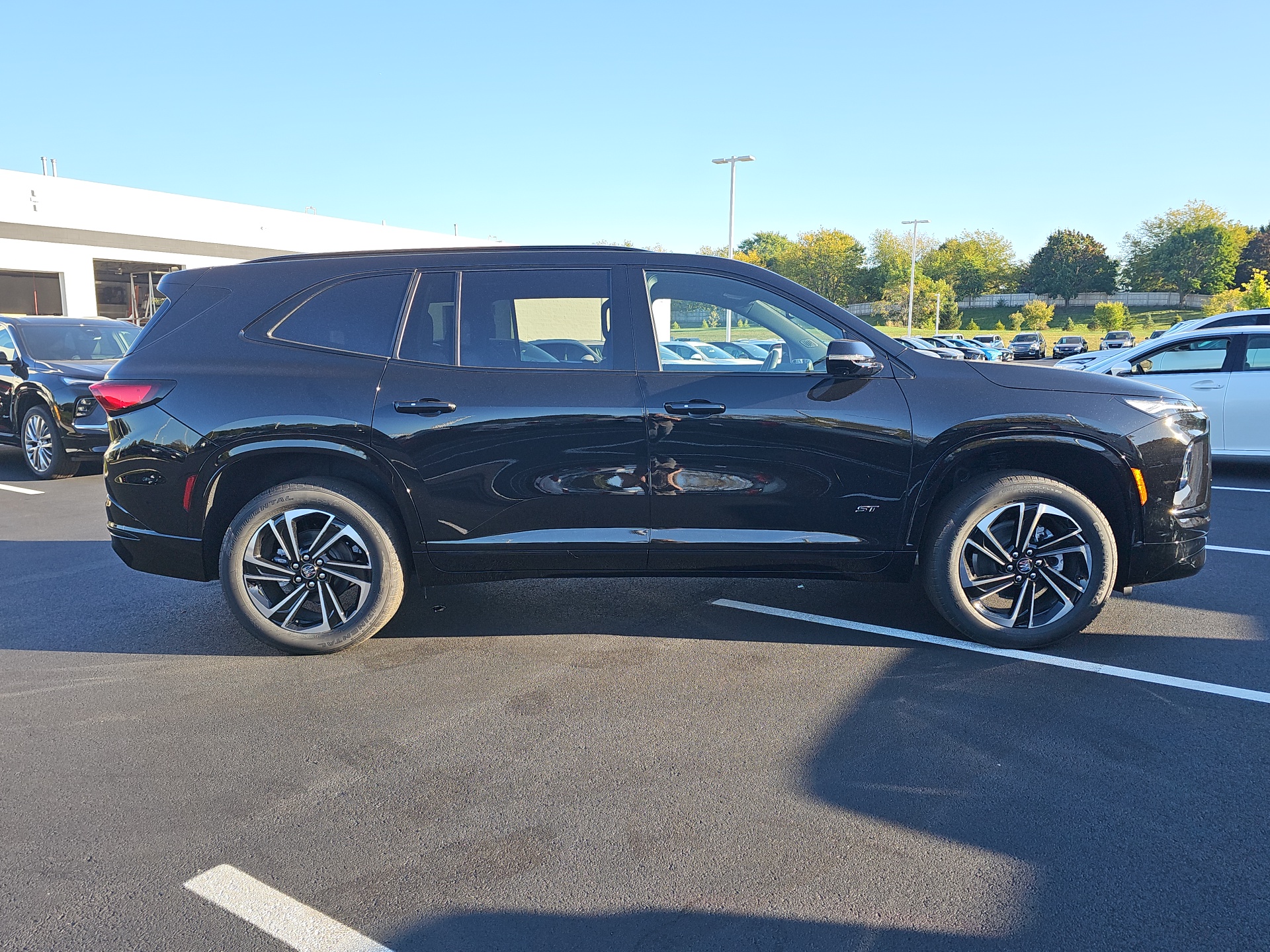 2025 Buick Enclave Sport Touring 9