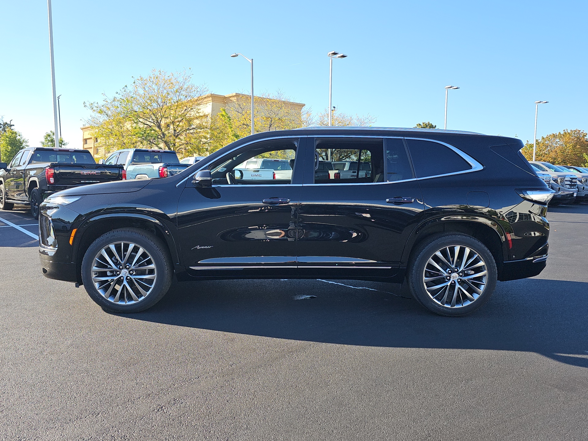 2025 Buick Enclave Avenir 5