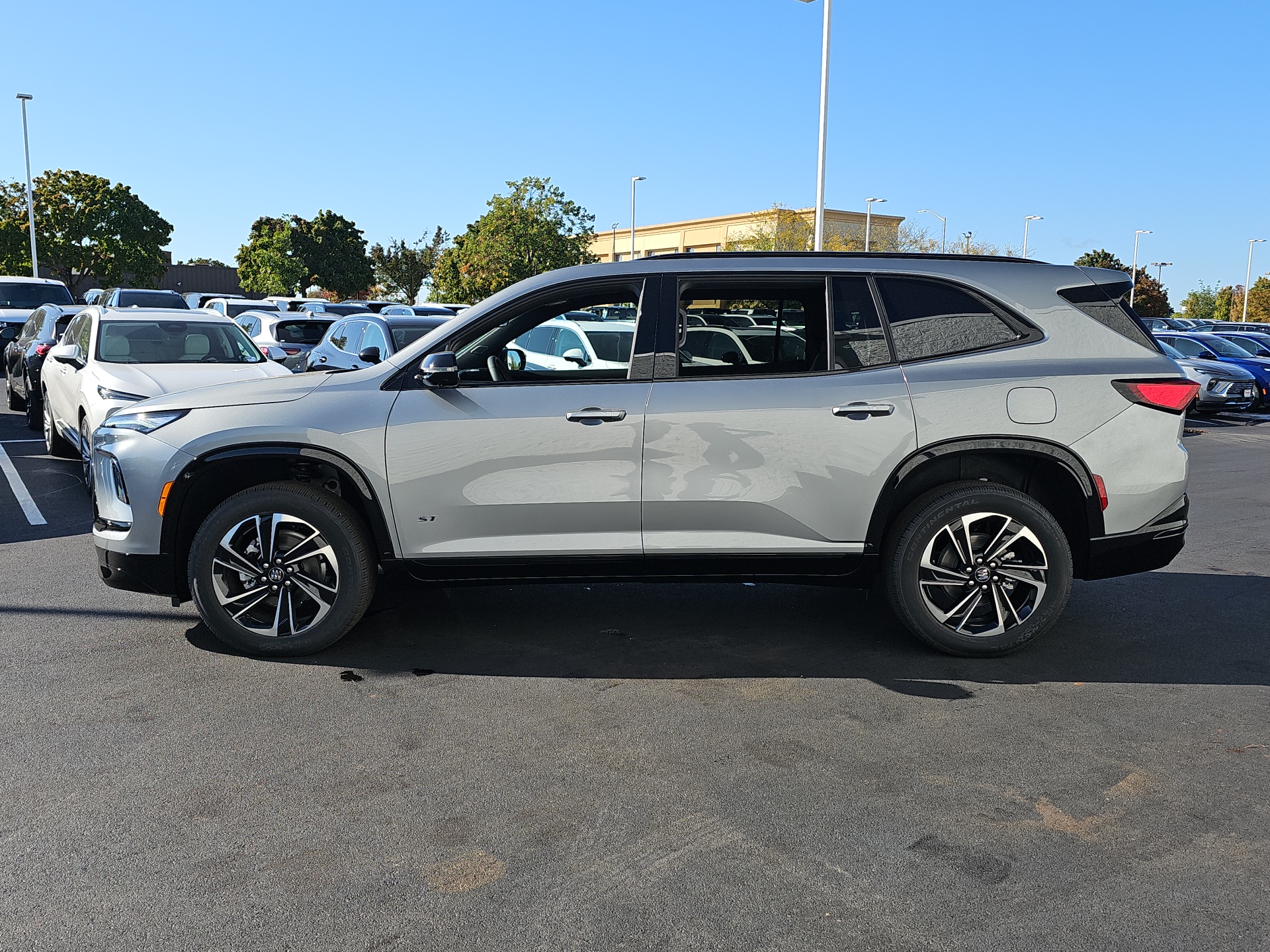 2025 Buick Enclave Avenir 5