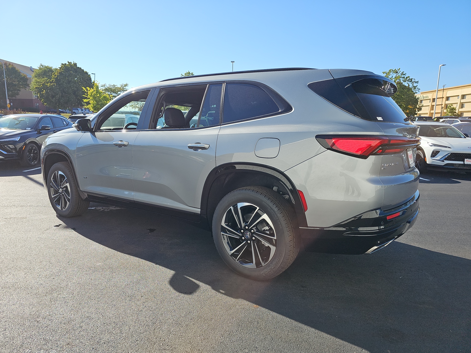 2025 Buick Enclave Avenir 6