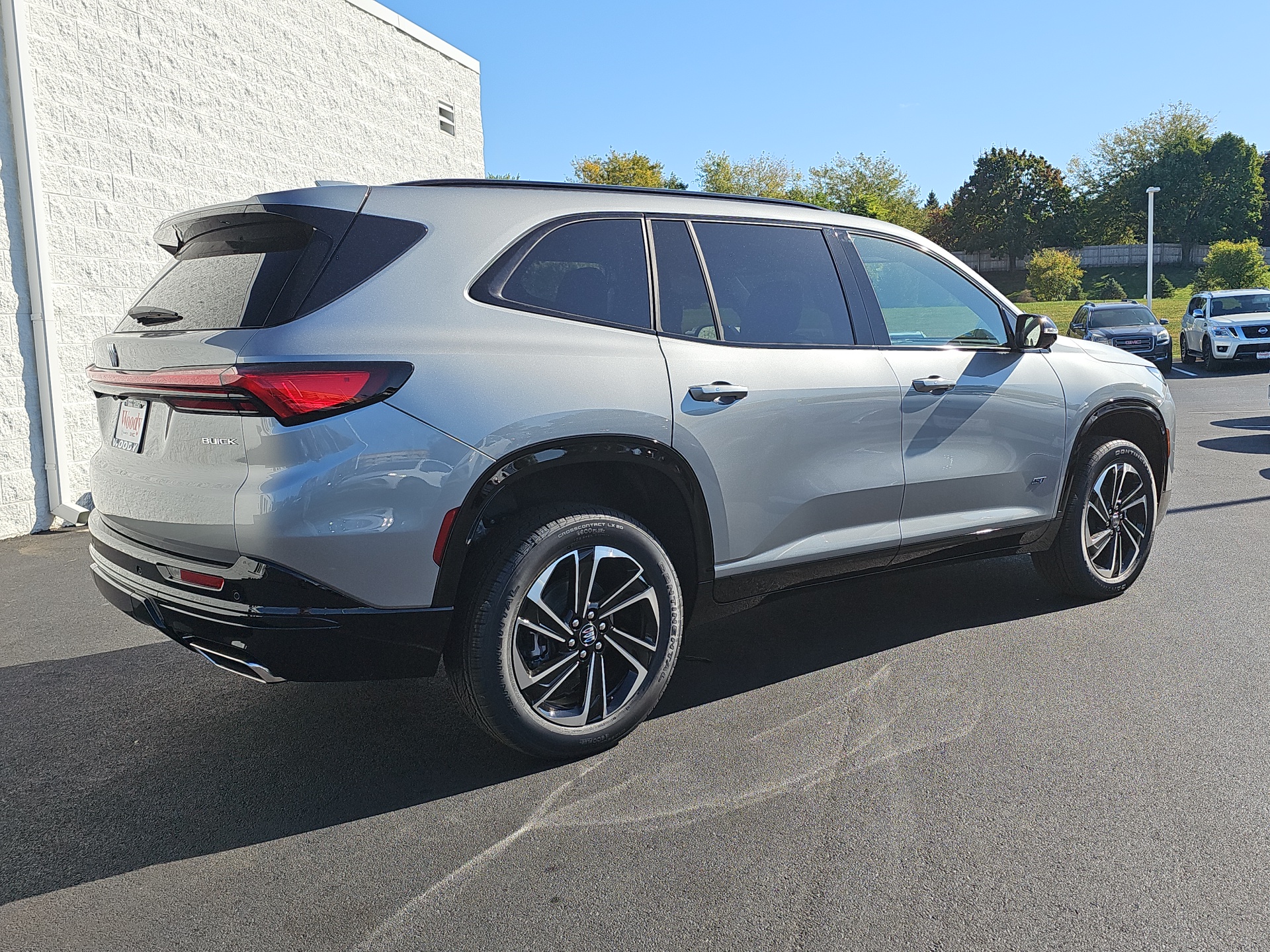 2025 Buick Enclave Avenir 8