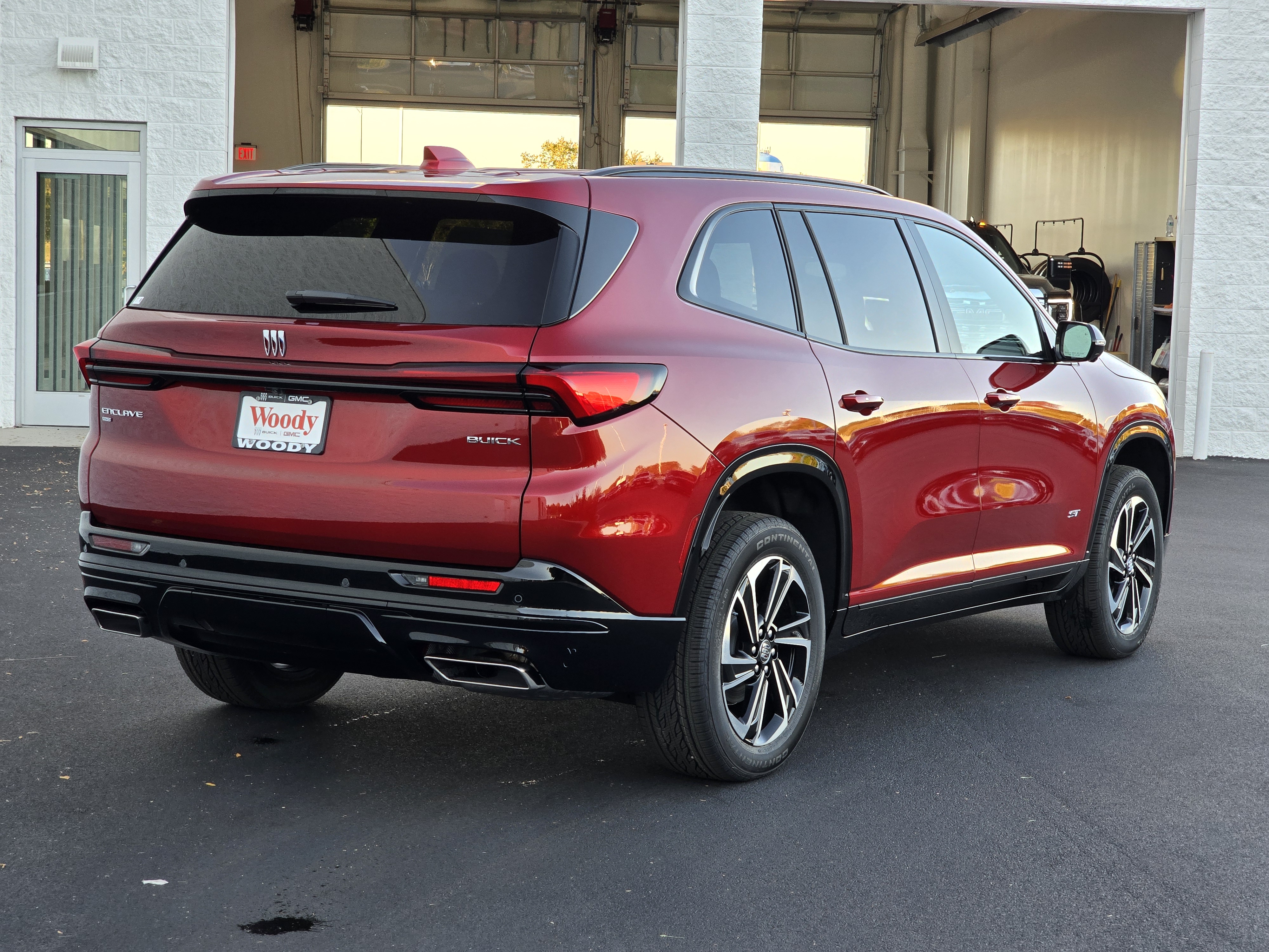 2025 Buick Enclave Sport Touring 3