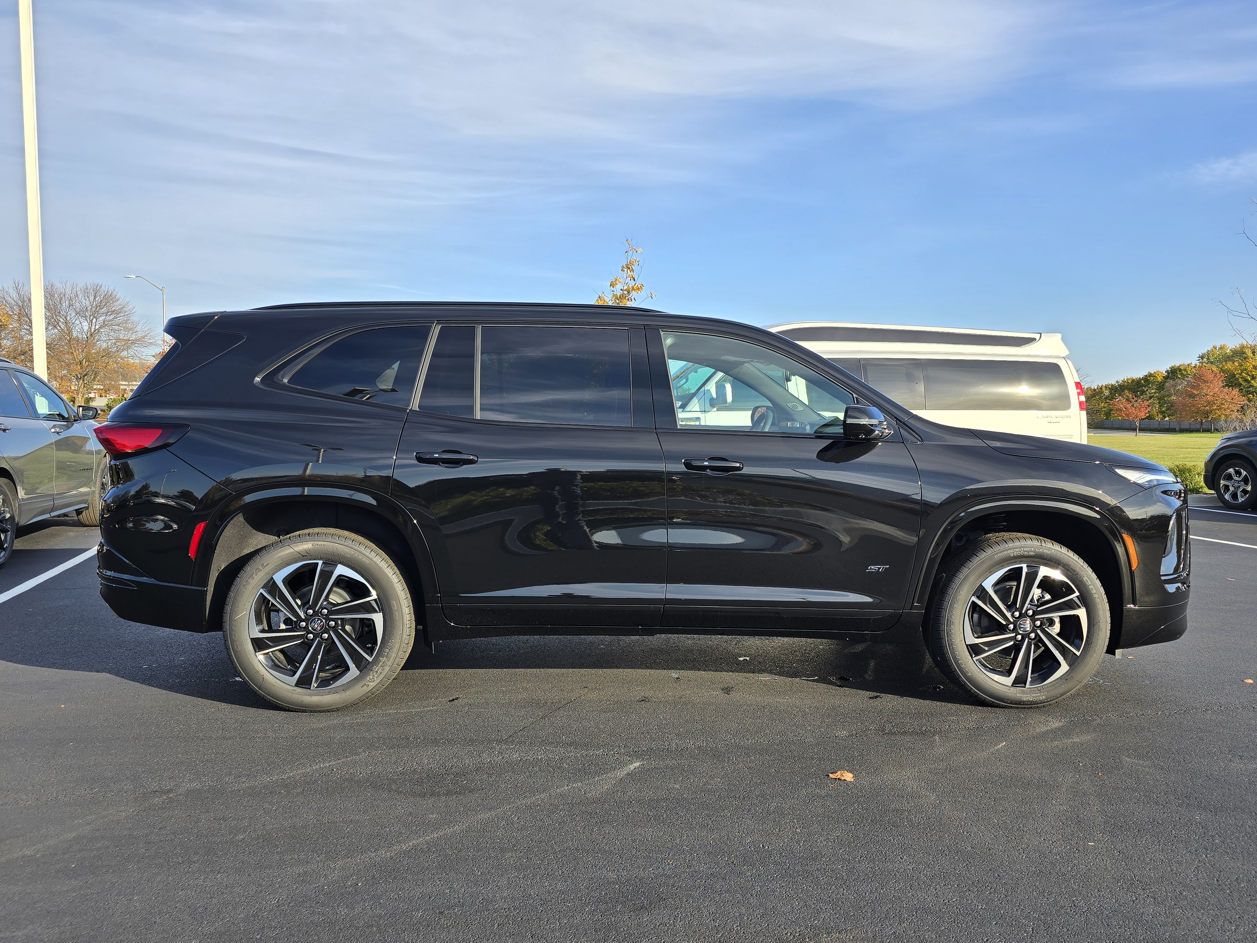 2025 Buick Enclave Sport Touring 9