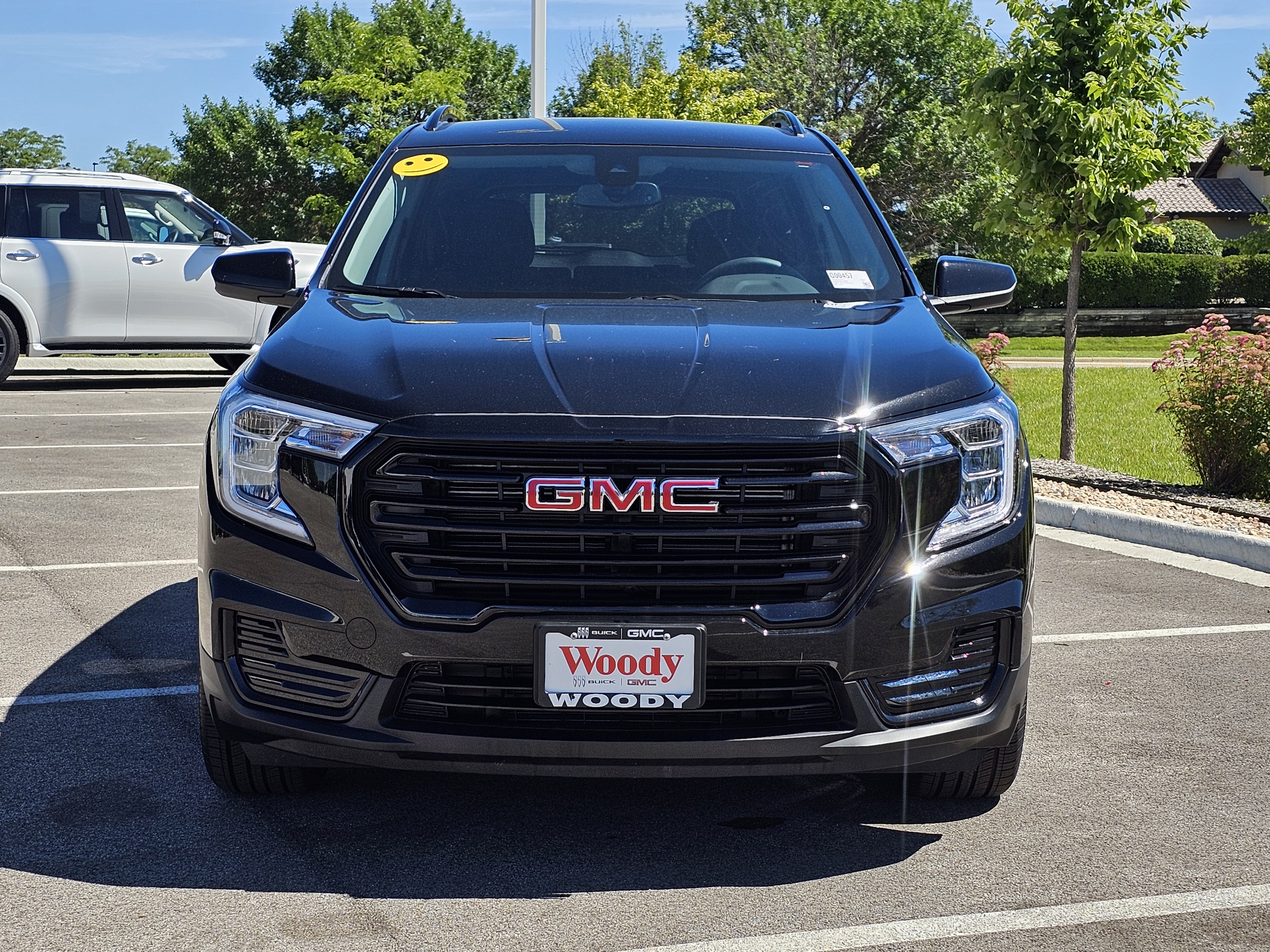 2024 GMC Terrain SLE 2