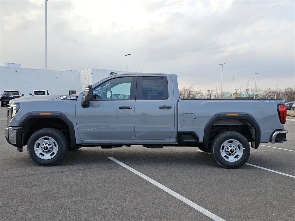 2024 GMC Sierra 2500HD Pro 4