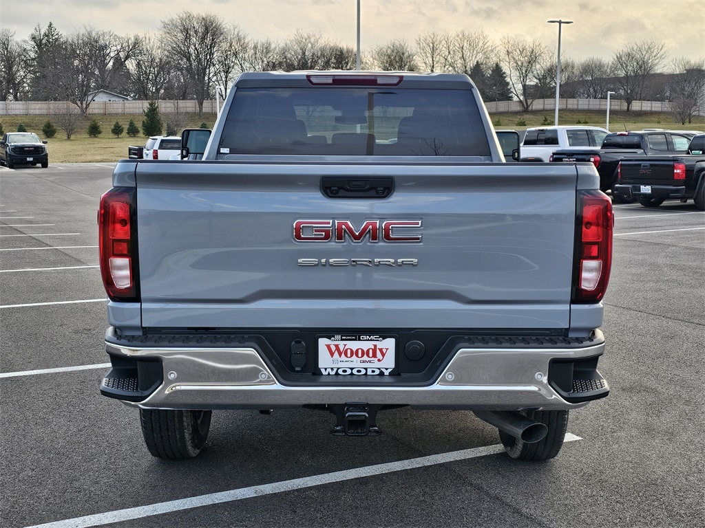 2024 GMC Sierra 2500HD Pro 6