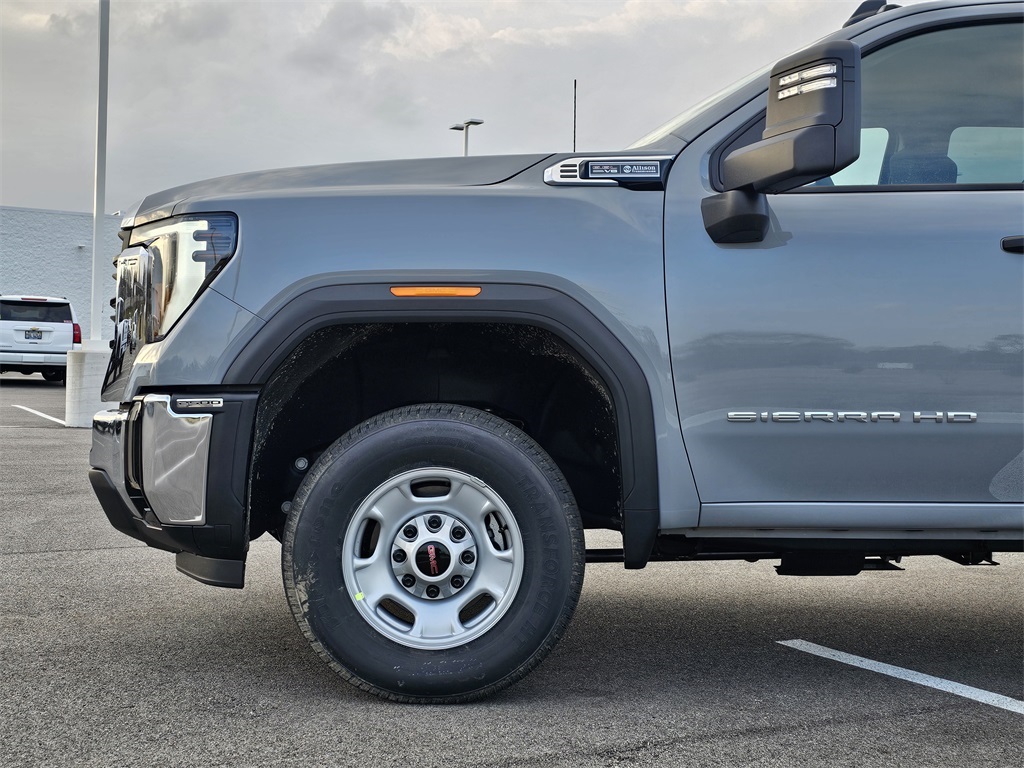 2024 GMC Sierra 2500HD Pro 10