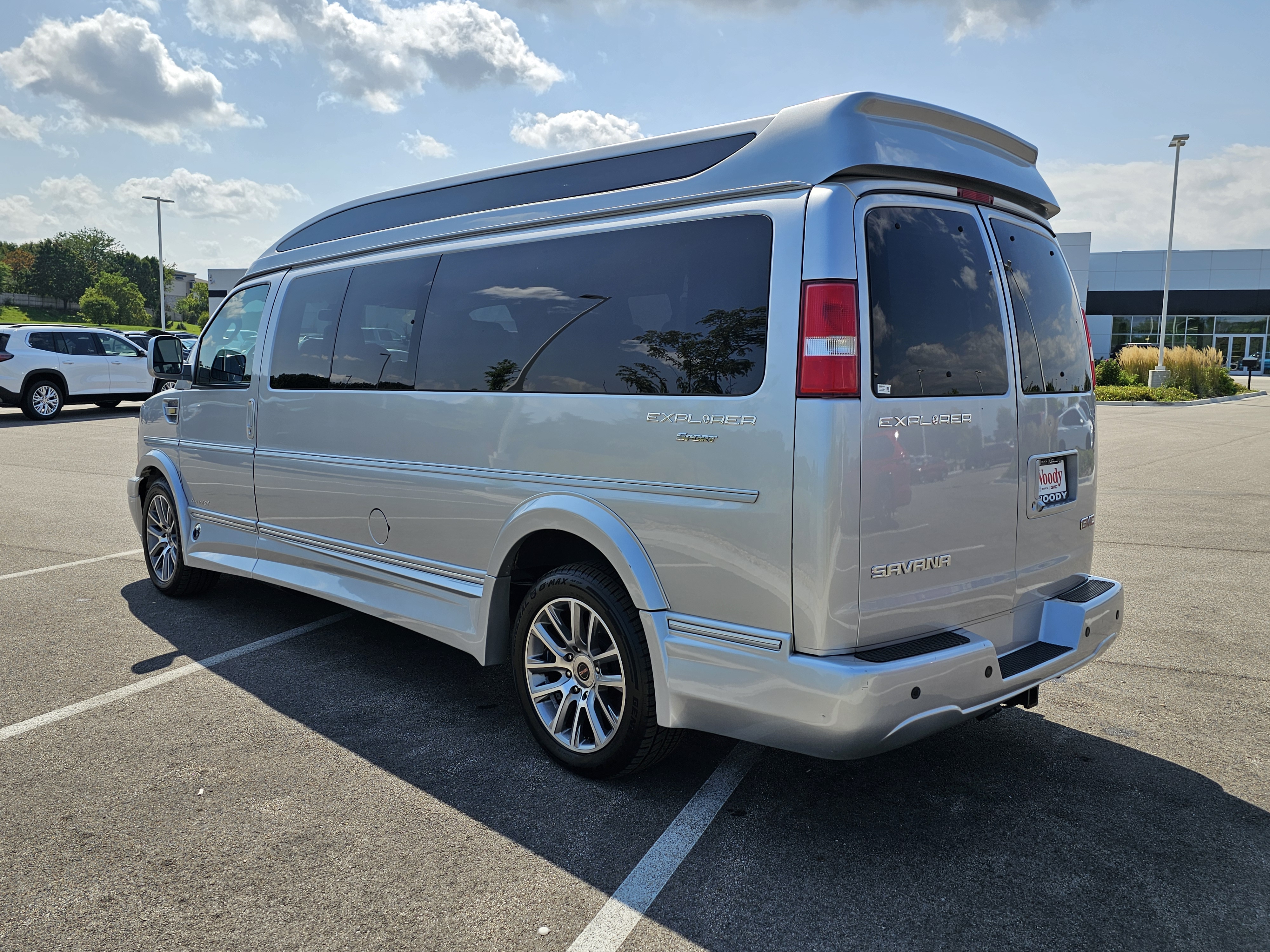 2019 GMC Savana 2500 Work Van 5