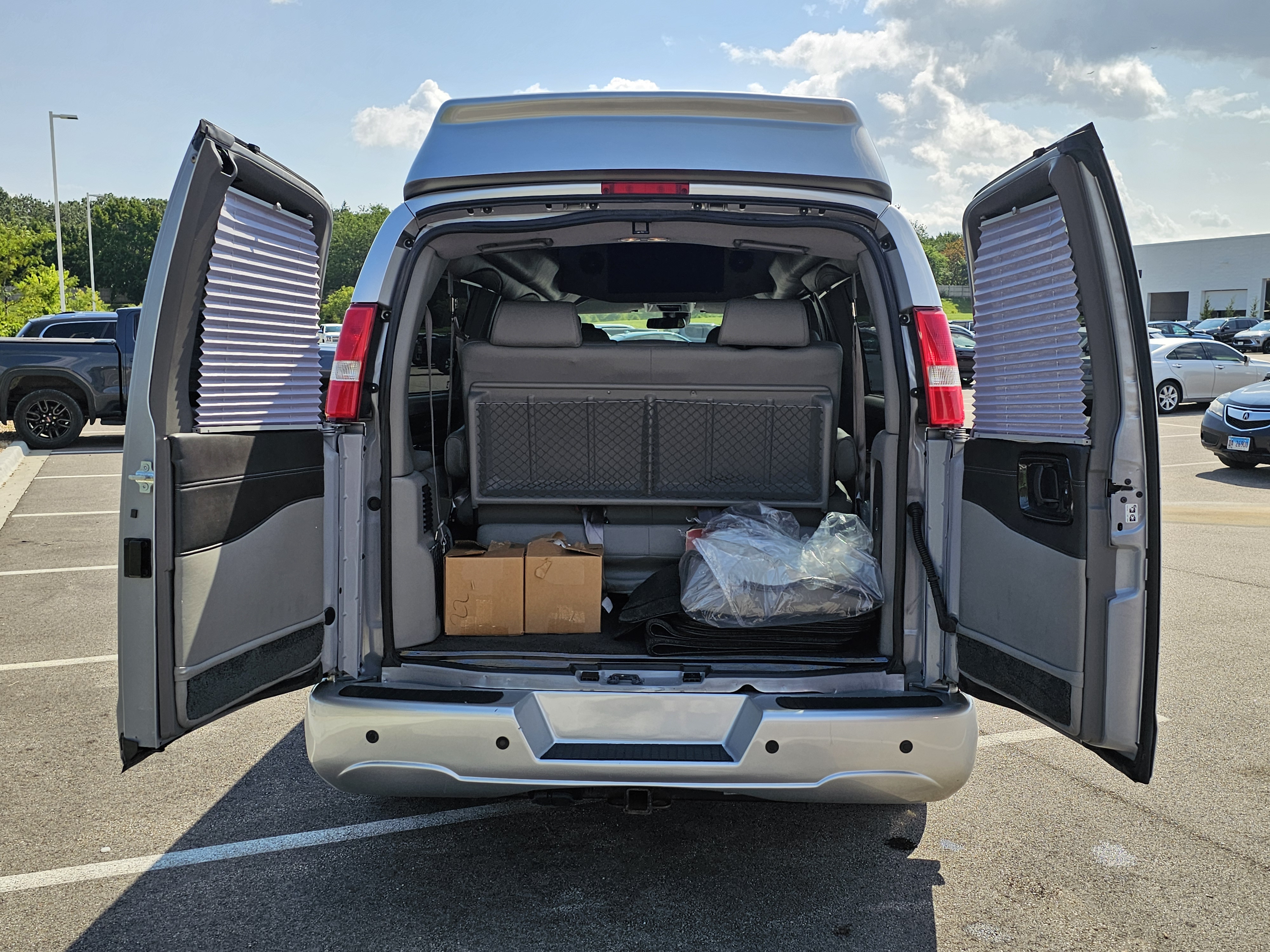 2019 GMC Savana 2500 Work Van 27