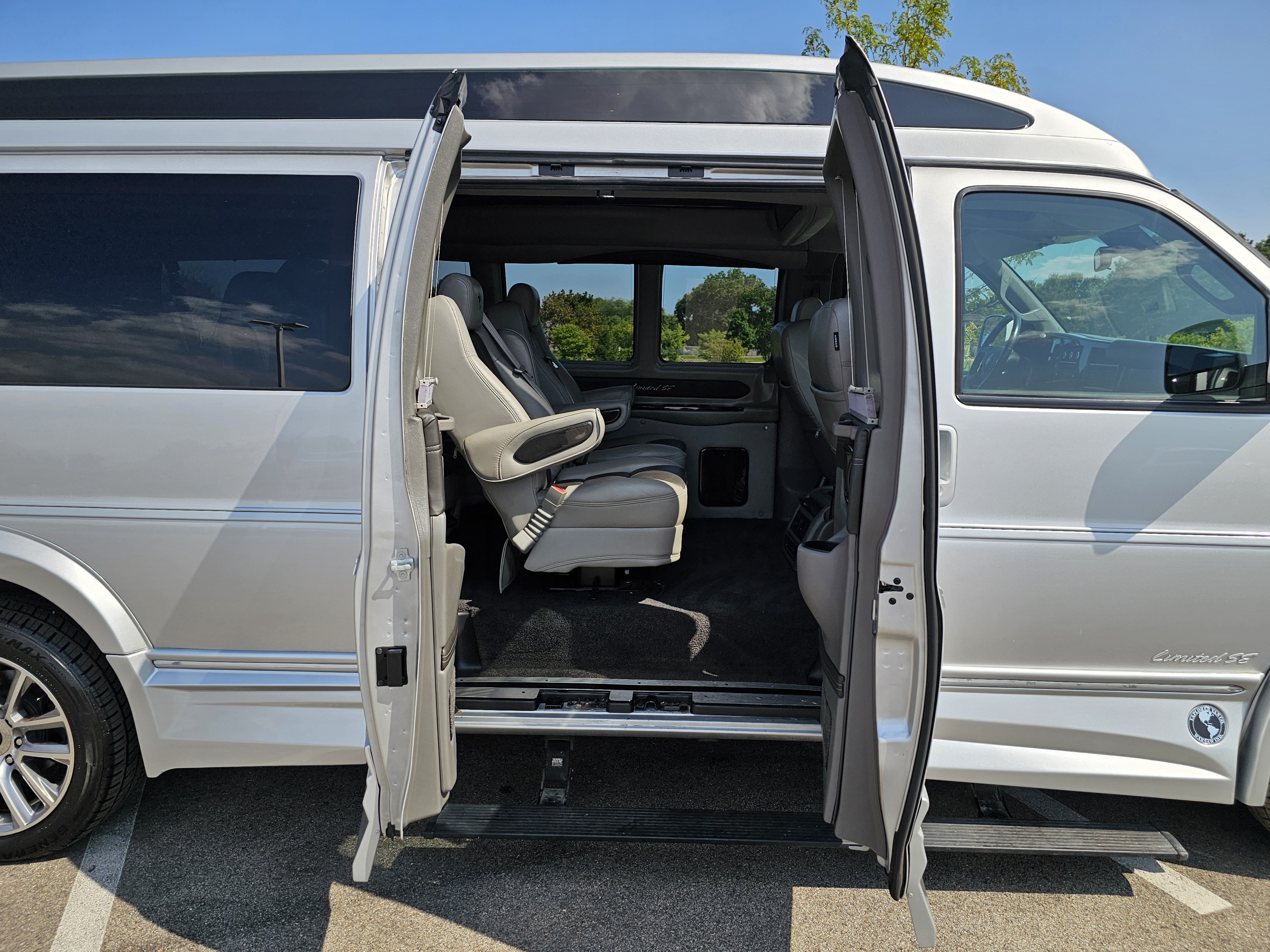 2019 GMC Savana 2500 Work Van 28