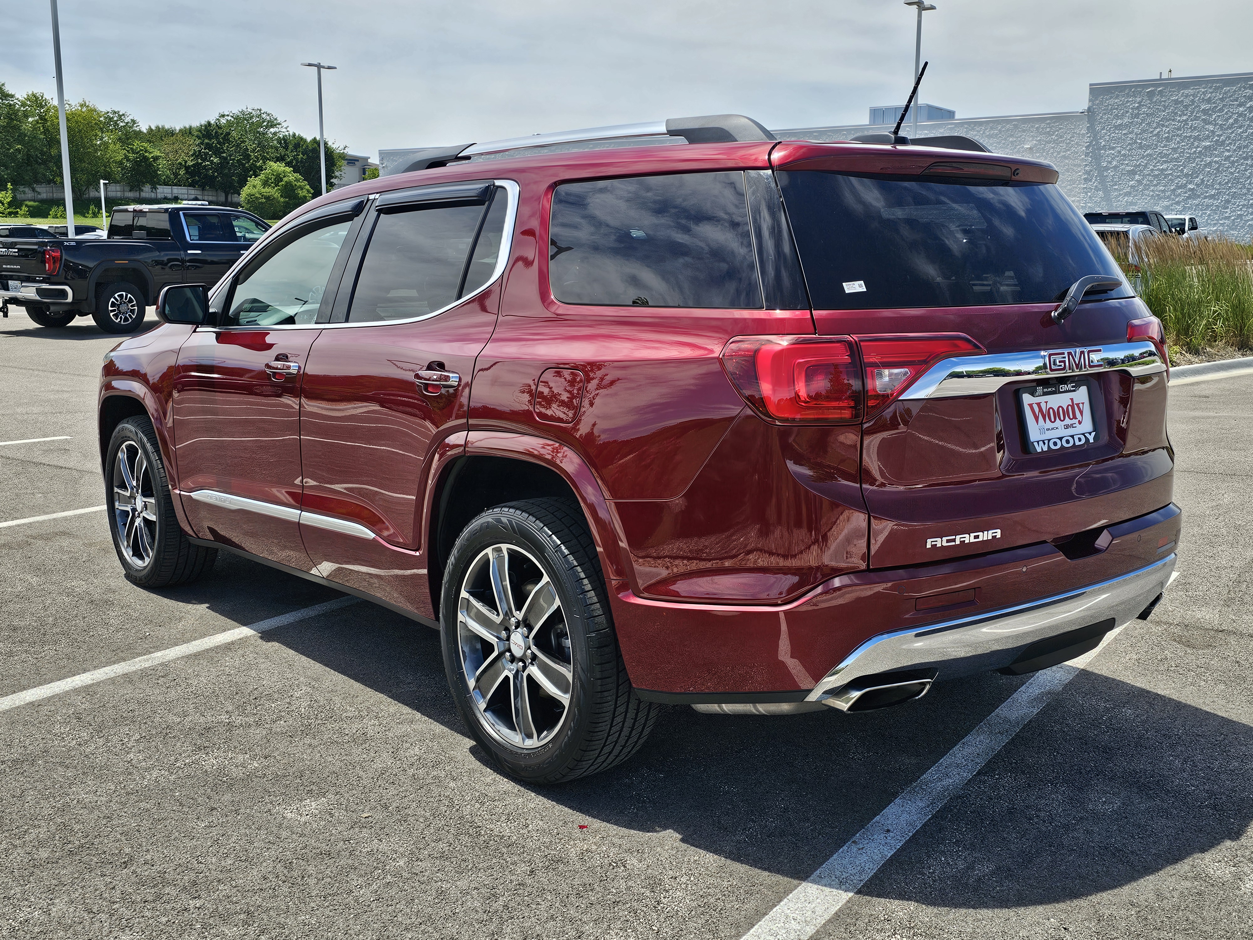 2017 GMC Acadia Denali 5