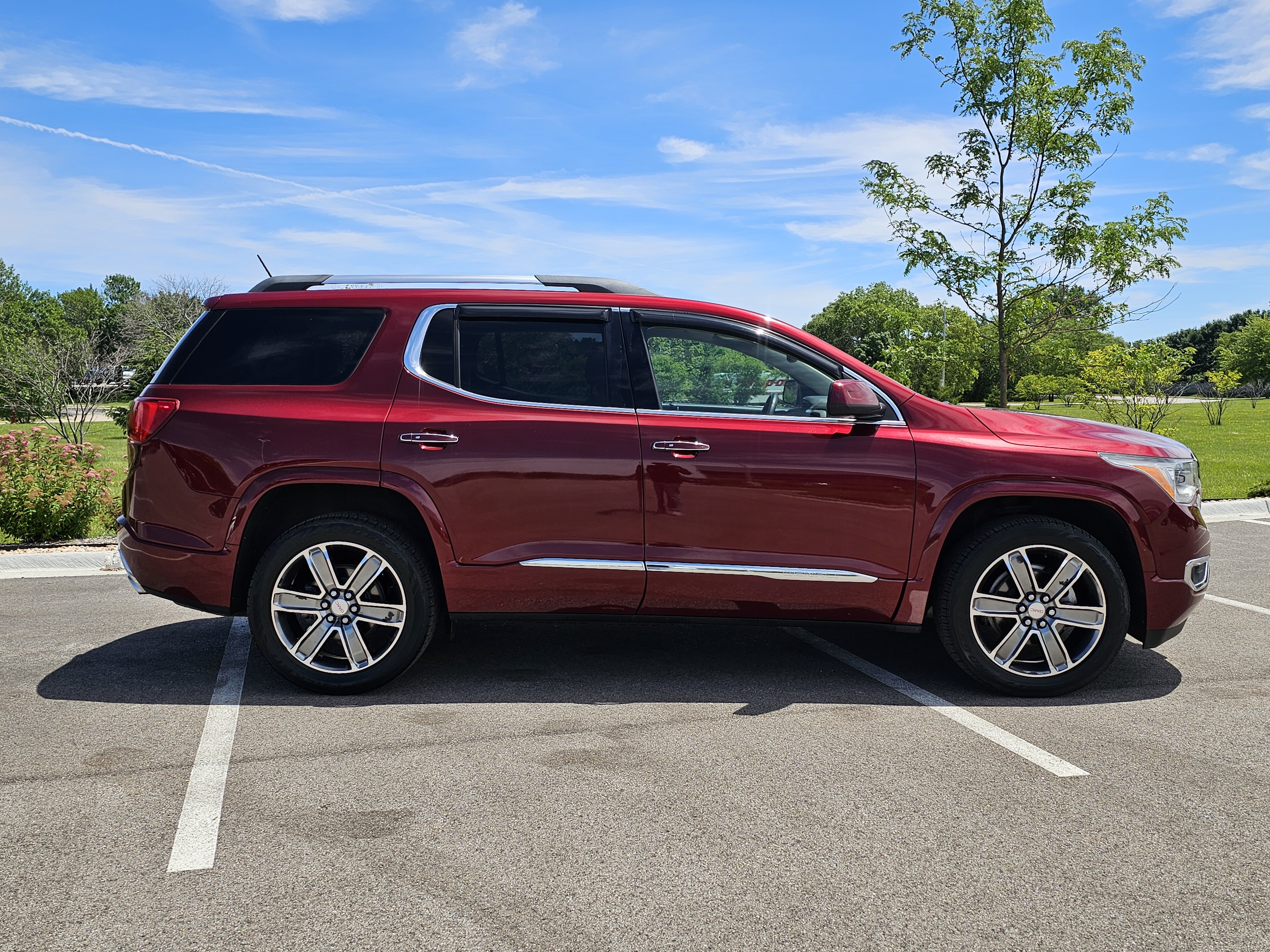 2017 GMC Acadia Denali 8