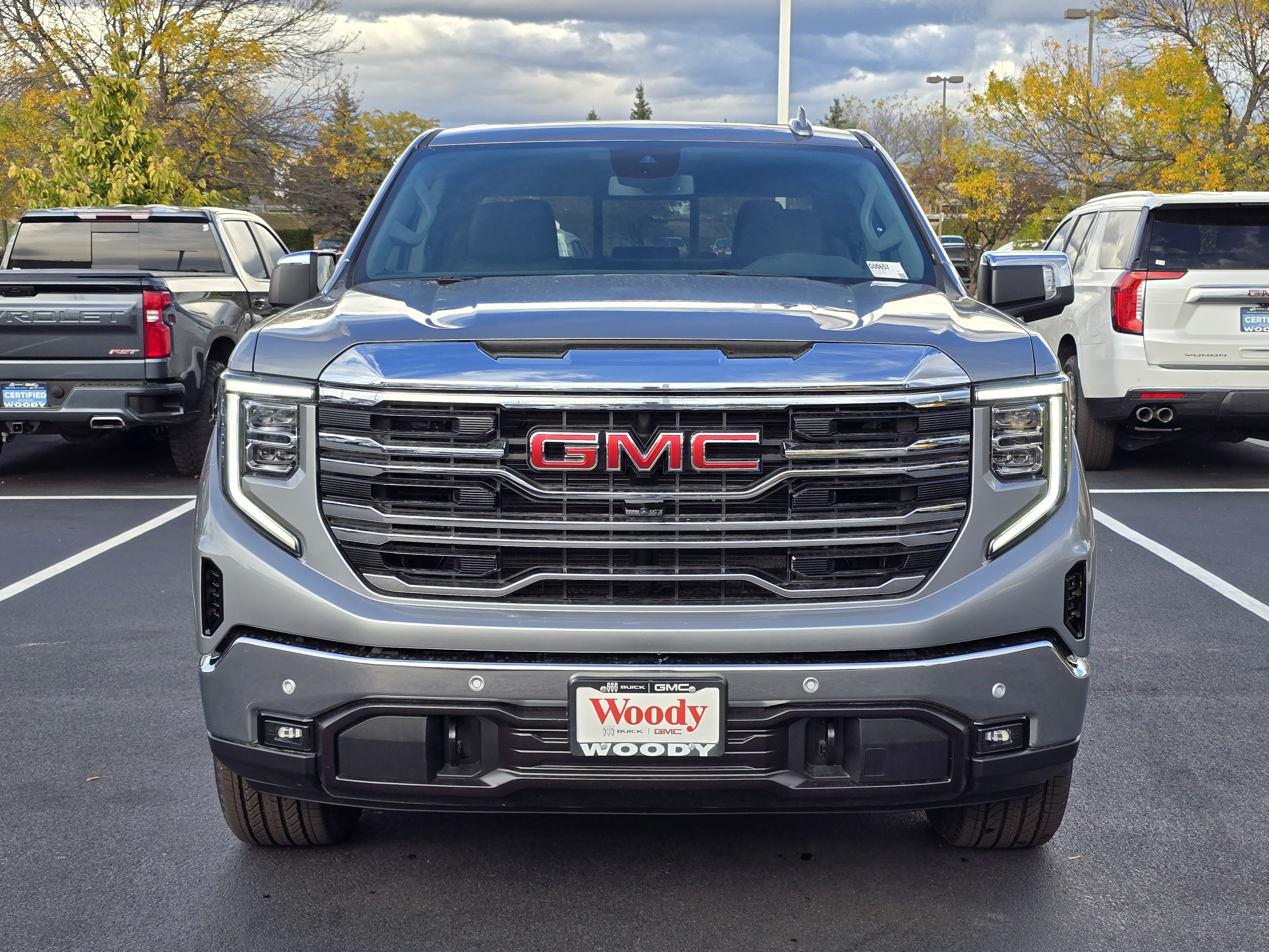 2024 GMC Sierra 1500 SLT 3