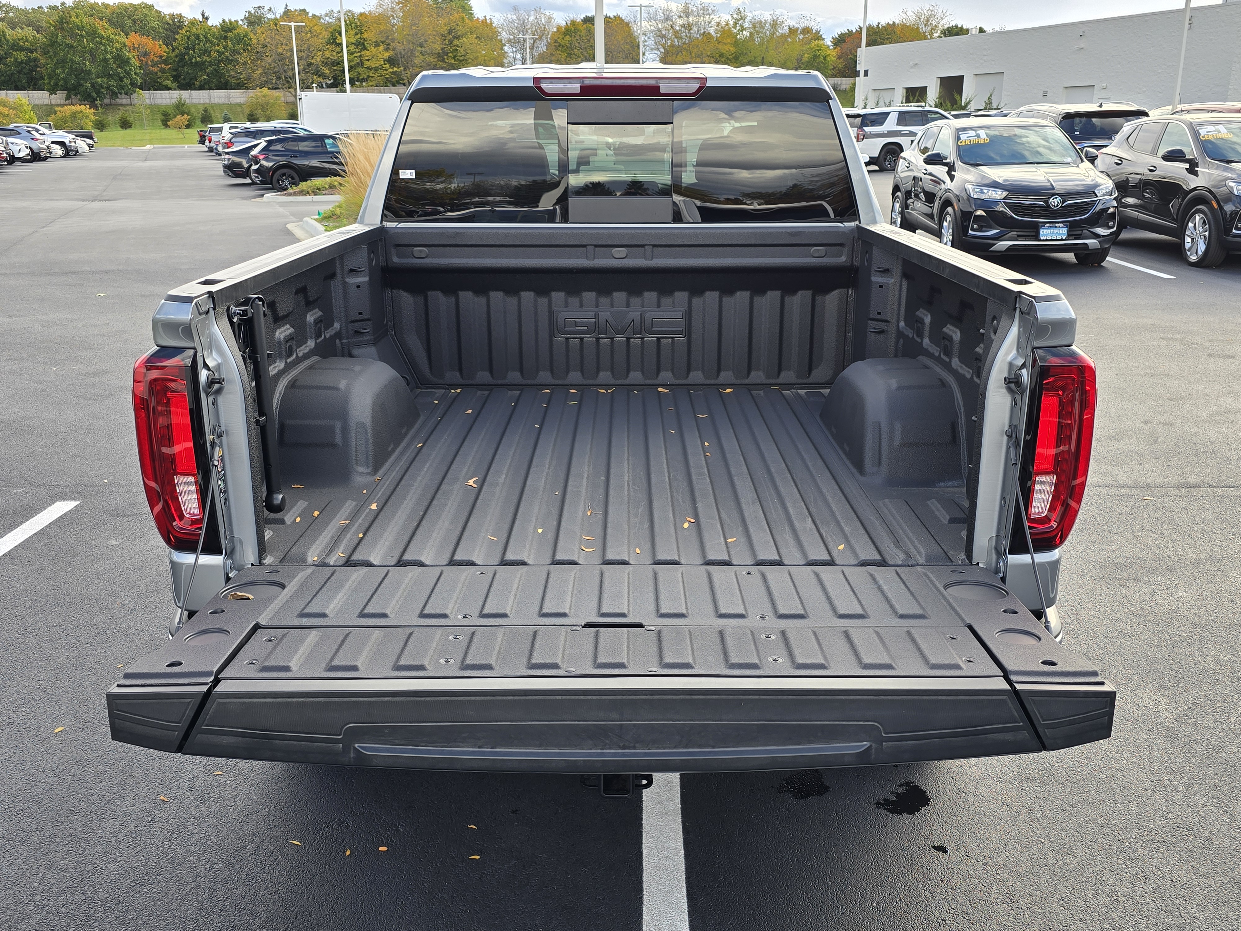 2024 GMC Sierra 1500 SLT 31