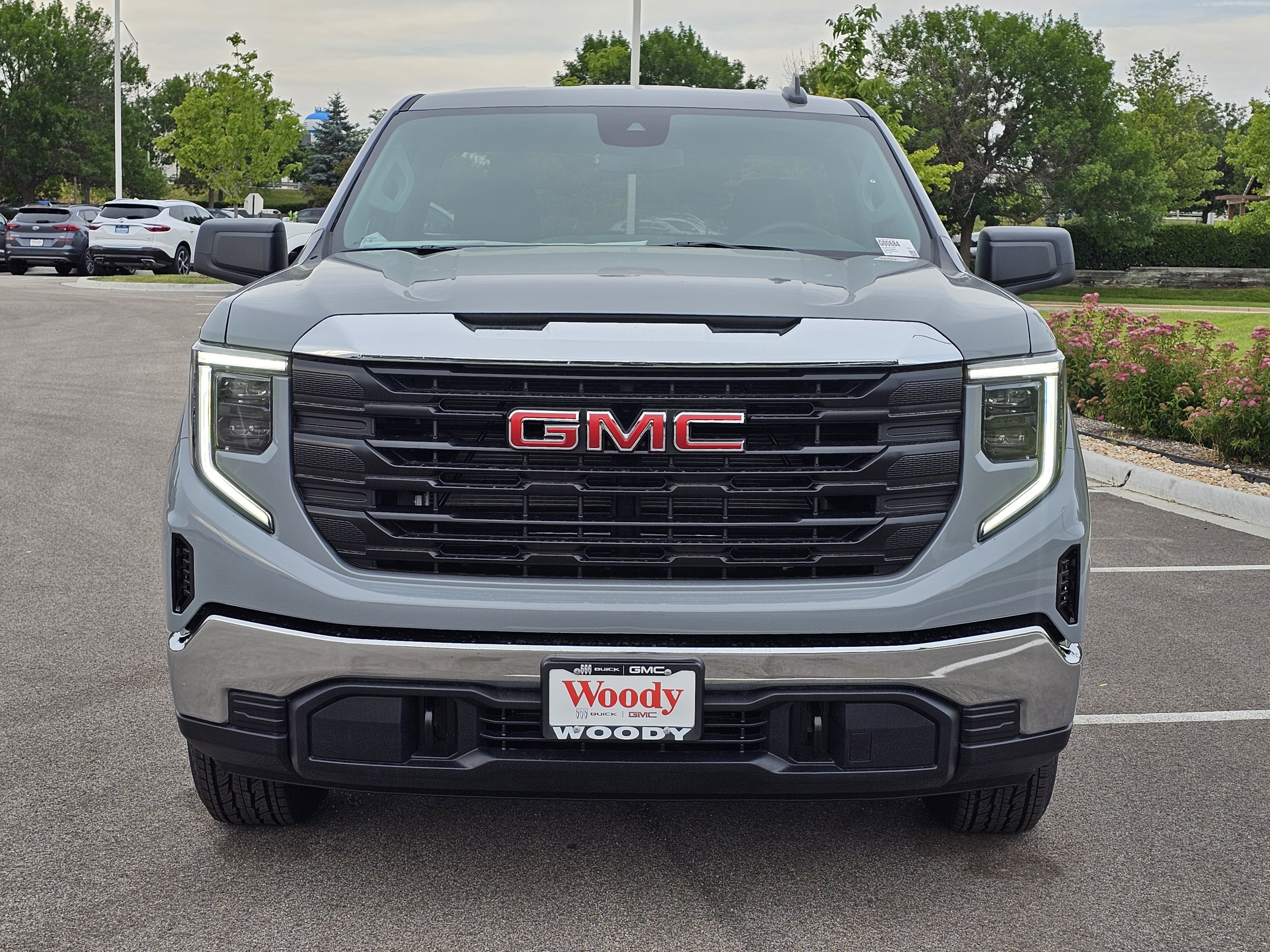 2024 GMC Sierra 1500 Pro 2