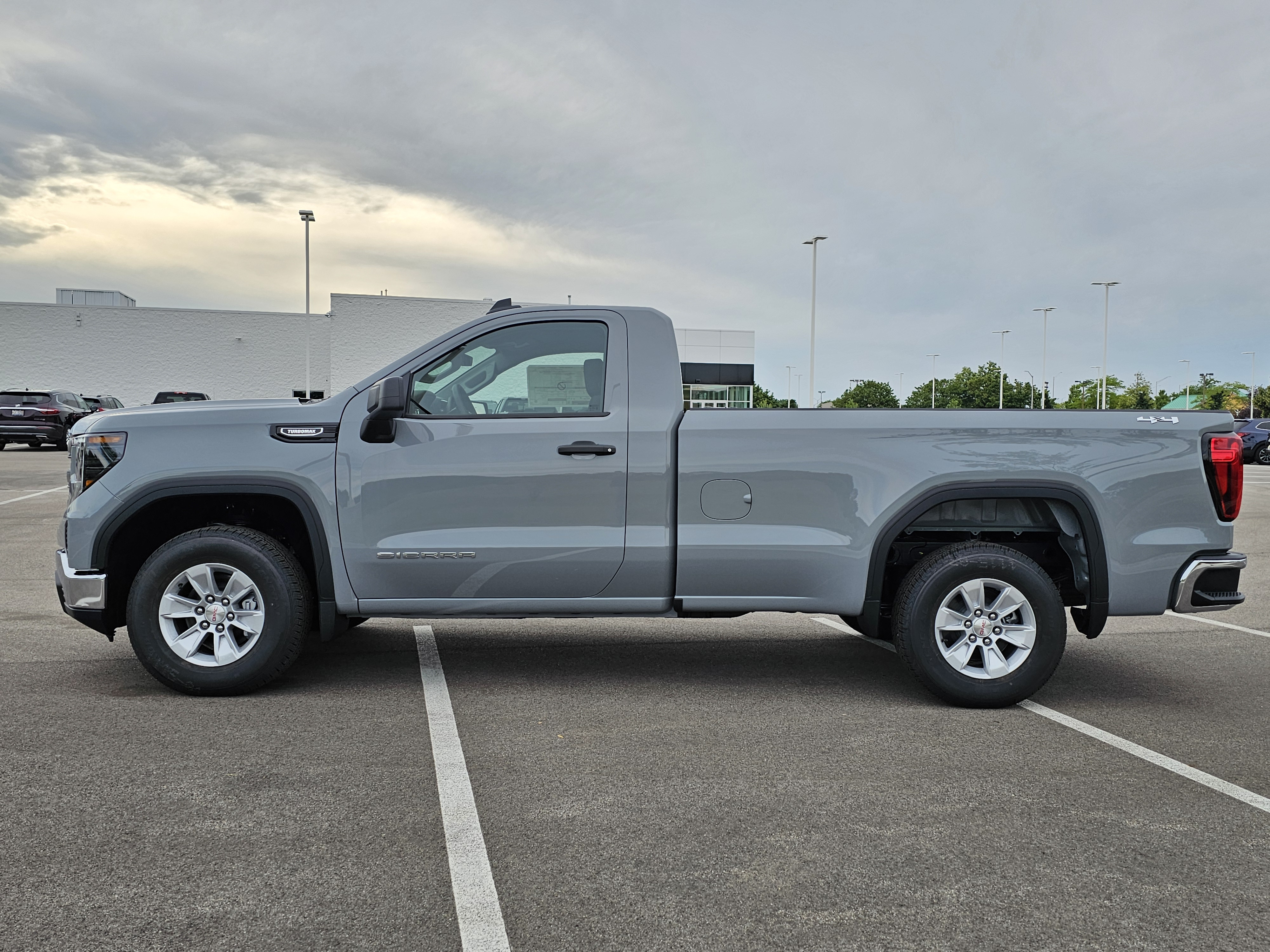 2024 GMC Sierra 1500 Pro 4