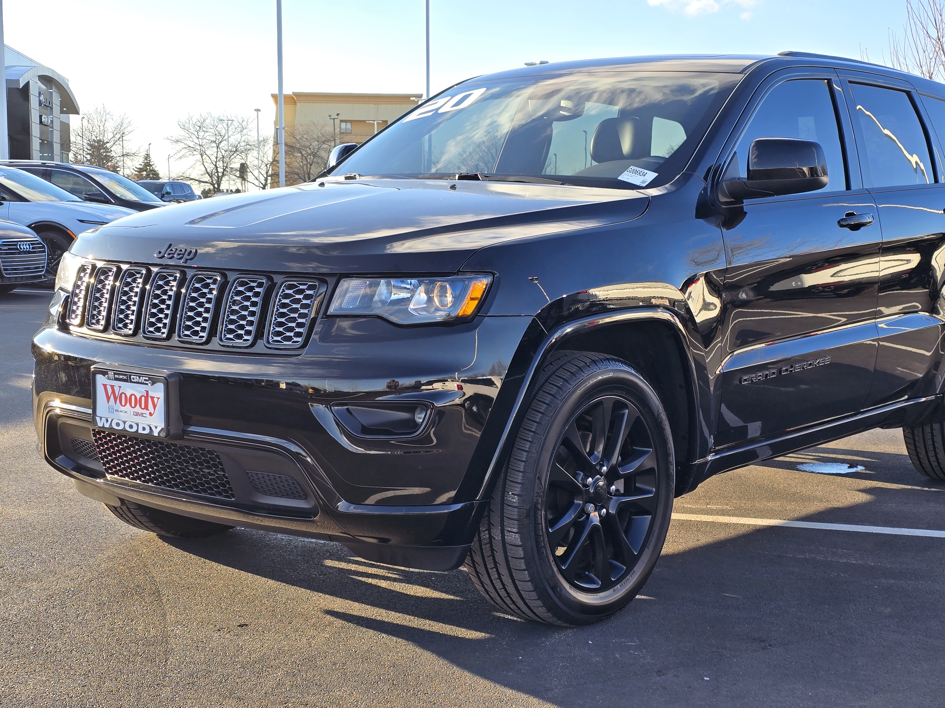 2020 Jeep Grand Cherokee Altitude 9