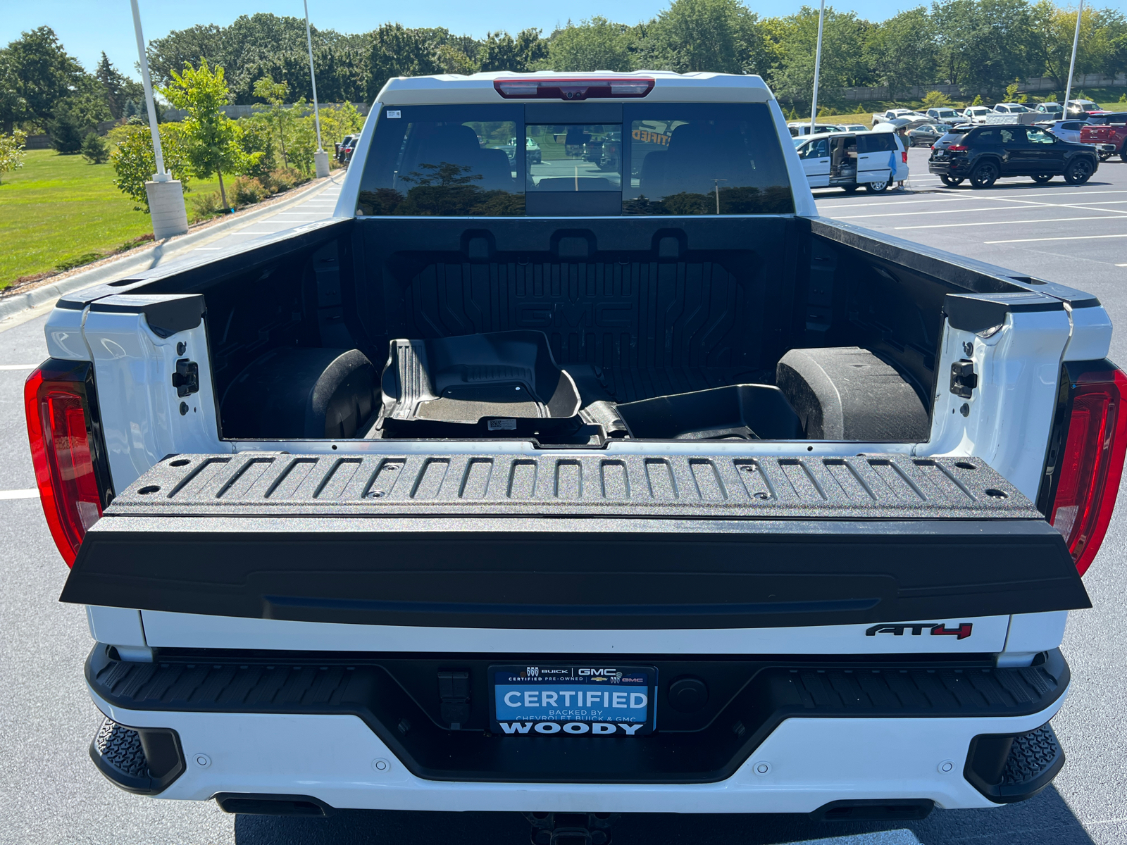 2022 GMC Sierra 1500 Limited AT4 36